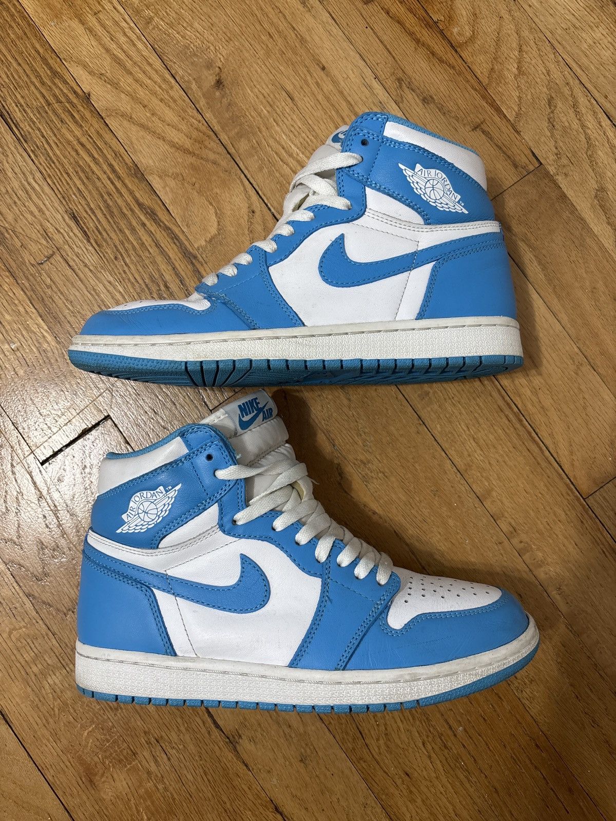 Jordan Brand Jordan 1 UNC Size 7.5 Size US 7.5 / EU 40-41 - 7 Thumbnail