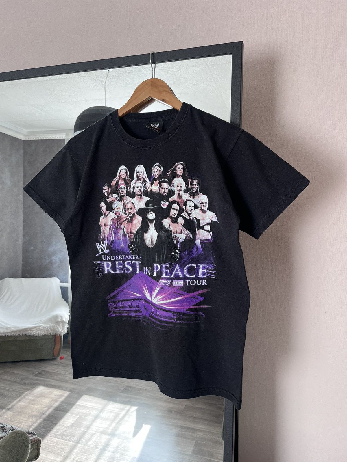 WWE Vintage 2000s WWE Undertaker Rest In Peace Tour Wrestler Tee Size US S / EU 44-46 / 1 - 1 Thumbnail