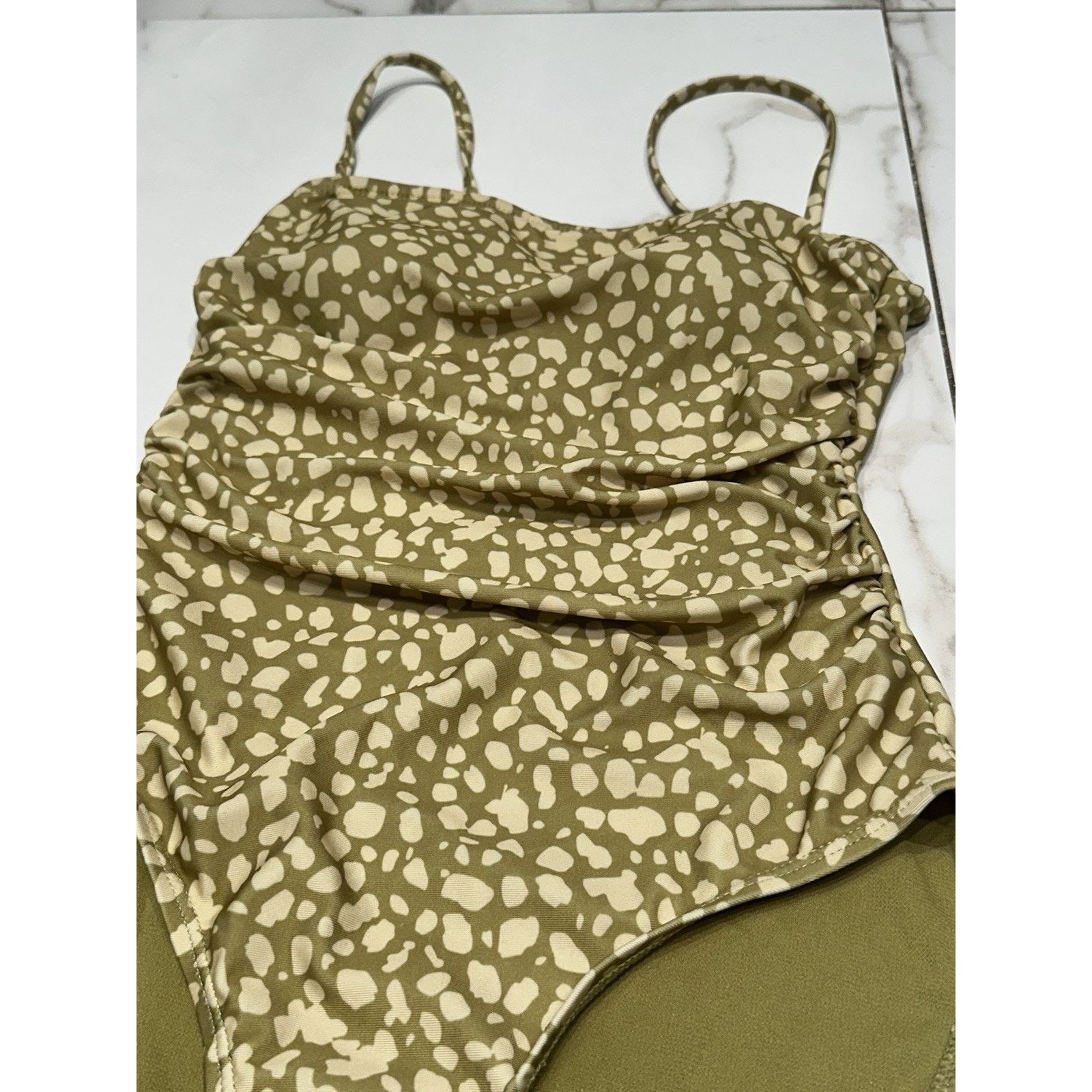 Primark Primark One Piece Bandeau Control Green Dot Print Swimsuit Size ONE SIZE - 5 Thumbnail