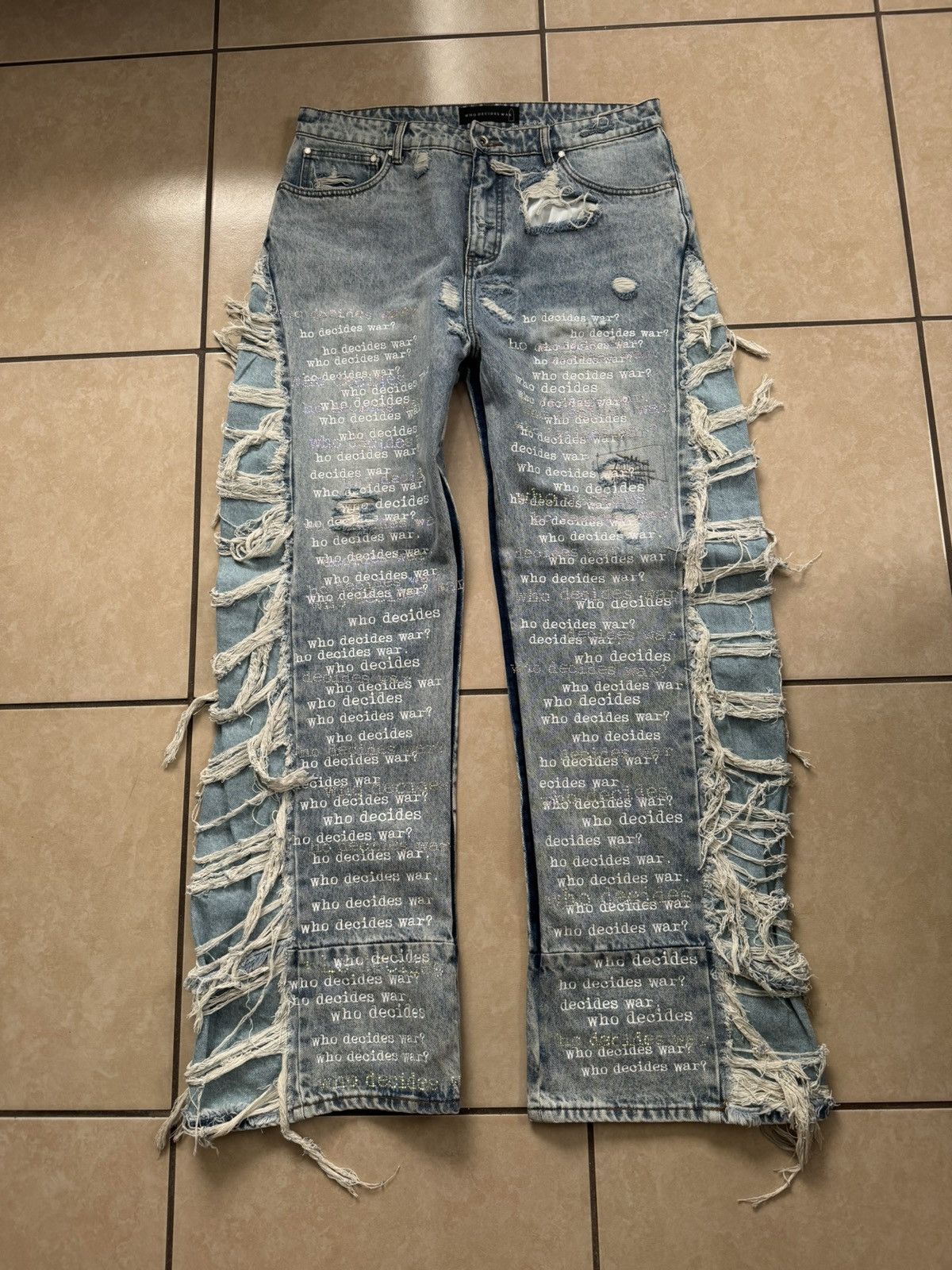 Who Decides War Who Decides War Ultra Flare Scripture Denim Size US 36 / EU 52 - 1 Thumbnail