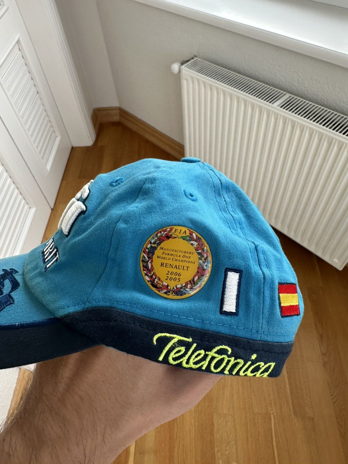 Formula 1 Renault F1 World Champions Cap 2005-2006 Team Spirit Size ONE SIZE - 6 Thumbnail