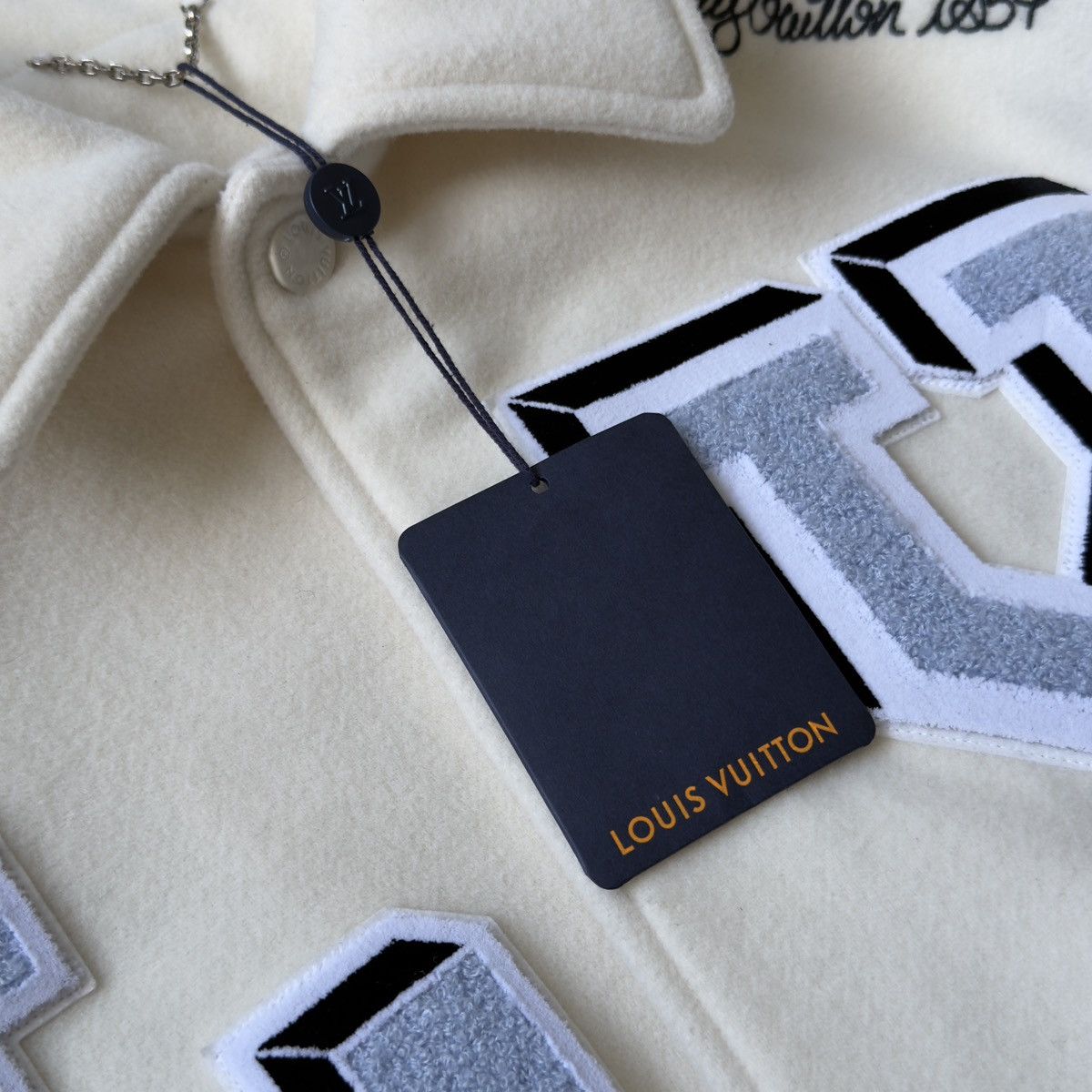 Louis Vuitton LOUIS VUITTON x VIRGIL ABLOH LEATHER VARSITY JACKET Size US M / EU 48-50 / 2 - 5 Thumbnail