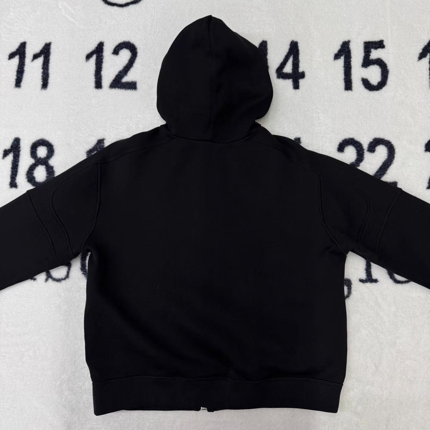 Louis Vuitton LV x Yamamoto Kansai Black Daruma Face Print Hoodie Q10 Size US M / EU 48-50 / 2 - 3 Thumbnail