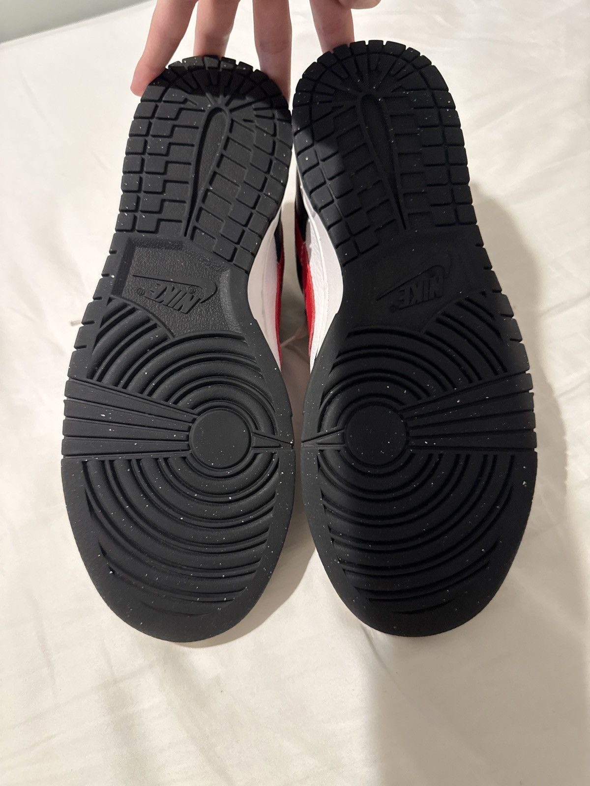 Nike Nike Dunk “Panda Red Swoosh” Size US 10.5 / EU 43-44 - 6 Thumbnail