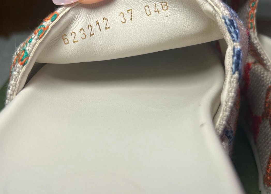 Gucci Gucci Angelina Embroidered Logo Platform Slide Sandal Size US 7 / IT 37 - 4 Thumbnail
