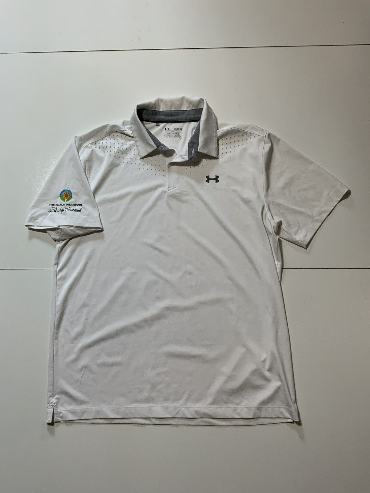 Under Armour Coach Mike Woodson Las Vegas Invitational Golf Polo Shirt Size US XL / EU 56 / 4 - 2 Thumbnail