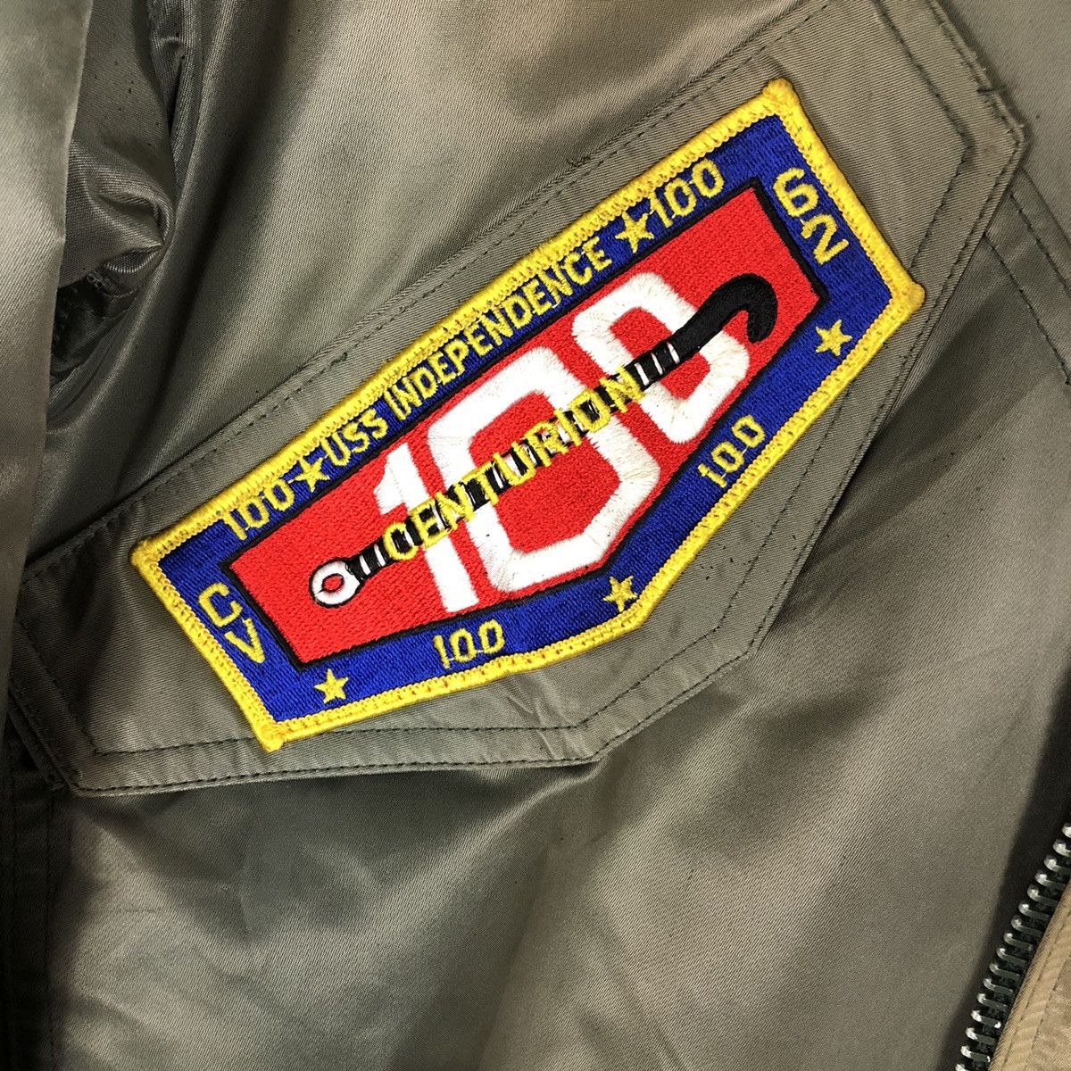 Vintage Vintage Fly Bomber Jacket Riot Riot Lucky Strike Full Patch Size US L / EU 52-54 / 3 - 18 Thumbnail