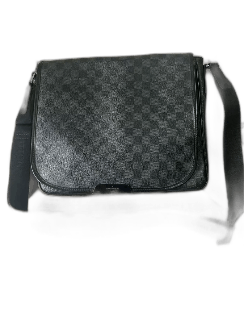 Louis Vuitton Lv Black Checkerboard Messenger Bag Classic Style Size ONE SIZE - 1 Thumbnail