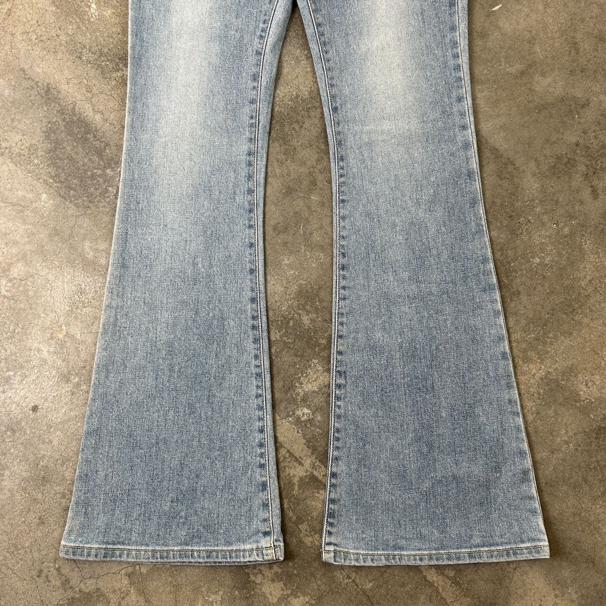 Hysteric Glamour × Japanese Brand × Love Machine Y2K Love Machine - Flared Jeans (30x31.2) Size US 30 / EU 46 - 4 Thumbnail