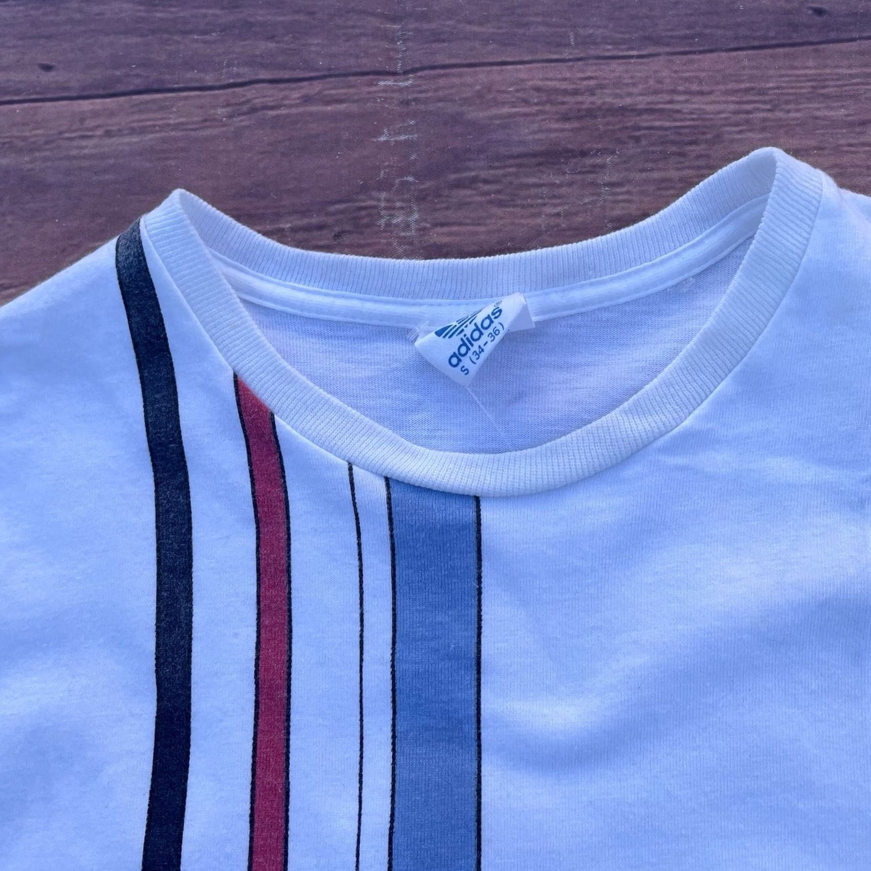 Adidas VINTAGE Adidas Trefoil T-Shirt White Small Graphic Tee 80s Single Stitch Mens Size US S / EU 44-46 / 1 - 3 Thumbnail