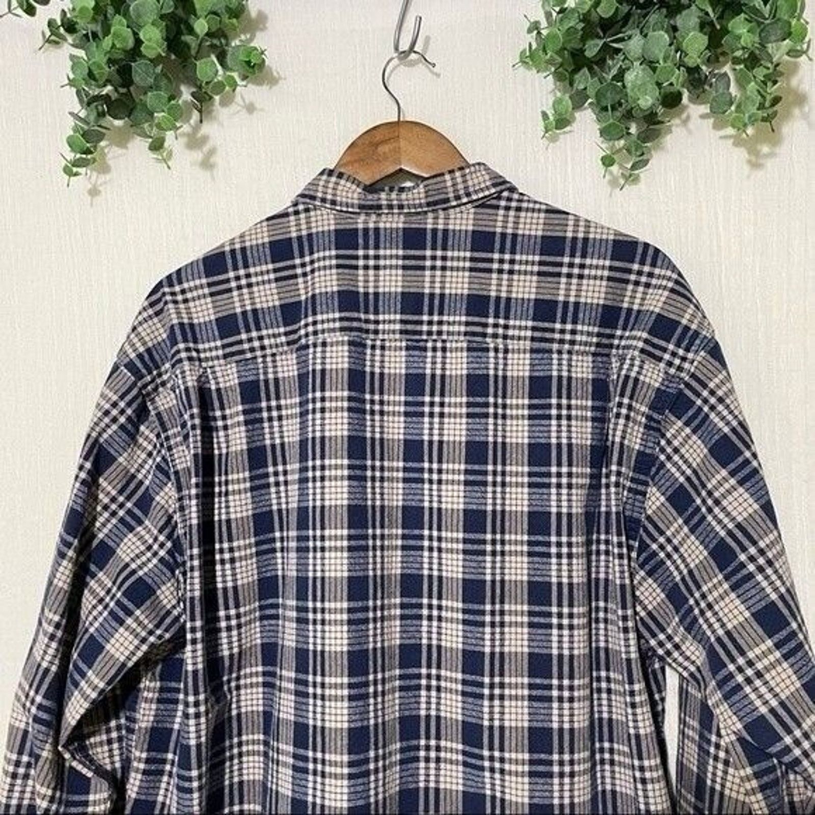 Eddie Bauer Eddie Bauer Blue Plaid Heavy Cotton Button Up Shirt XL Size US XL / EU 56 / 4 - 8 Thumbnail