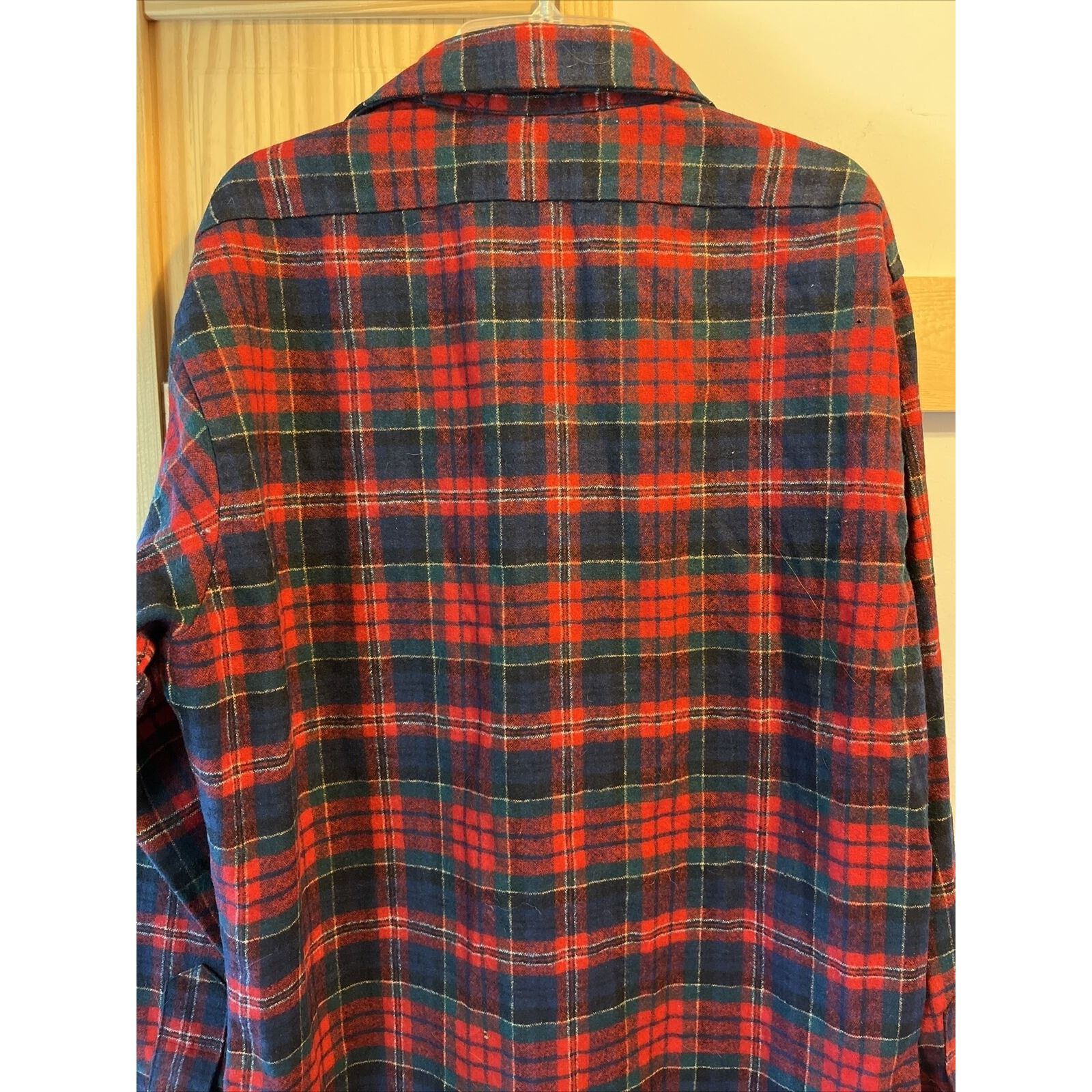Pendleton Pendleton Vintage Men’s M Red Plaid LS Button Wool Flannel Size US M / EU 48-50 / 2 - 9 Thumbnail
