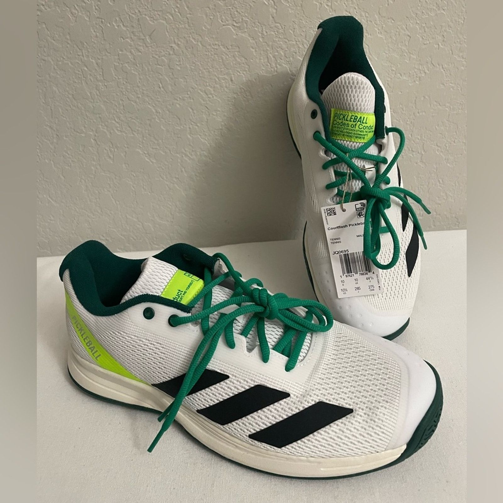 Adidas Adidas Courtflash Pickleball in White/BlackGreen Men 10.5 Size US 10.5 / EU 43-44 - 1 Thumbnail