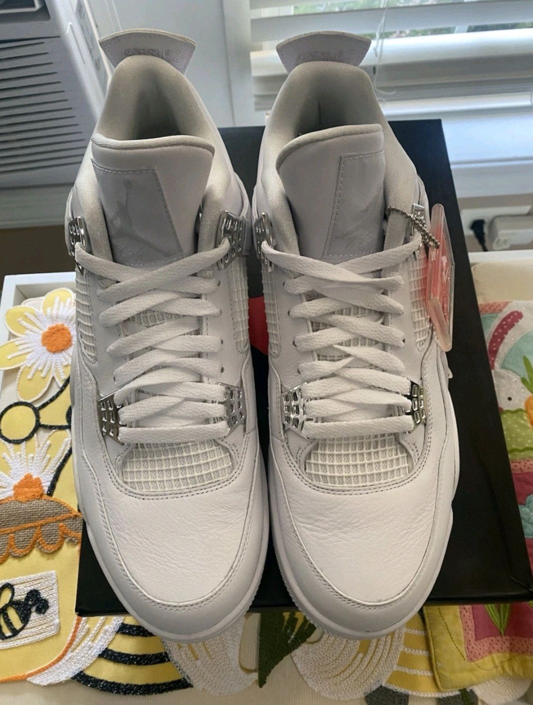 Jordan Brand Jordan 4 Retro Pure Money (2017) Size 11.5, NEW W/ DEFECTS Size US 11.5 / EU 44-45 - 2 Thumbnail