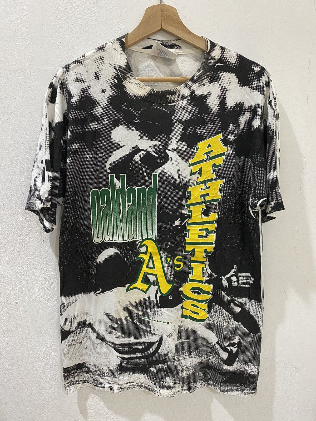 image of Mlb x Swingster Vintage 1991 Oakland Athletics All Over Print in White, Men's (Size Large)