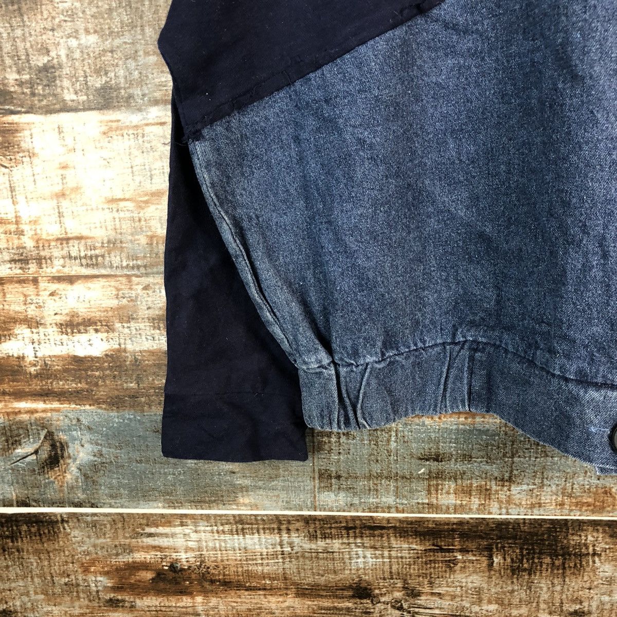 Japanese Brand Japanese Brand vintage Blue half Denim Sweatshirt #A2304 Size US L / EU 52-54 / 3 - 7 Thumbnail