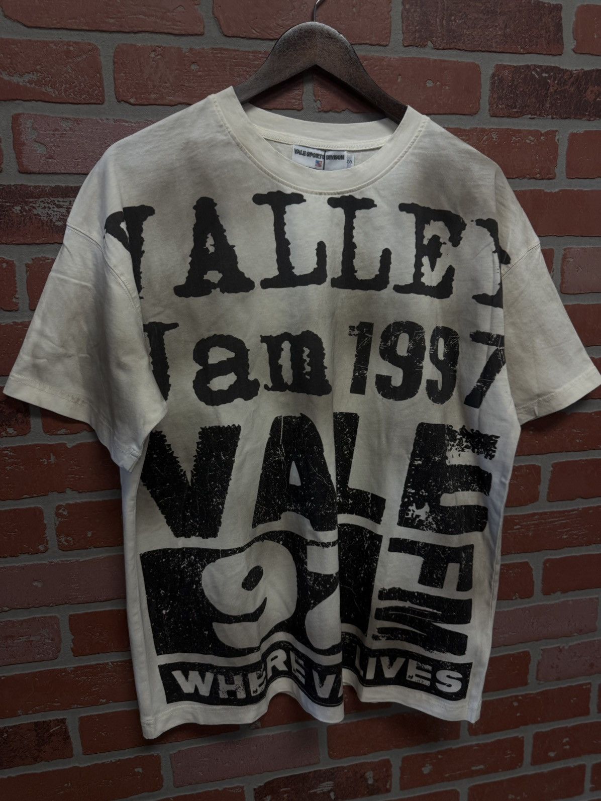 Vale Vale Valley 97FM Tee Shirt Size Small (NEW) Size US S / EU 44-46 / 1 - 5 Thumbnail