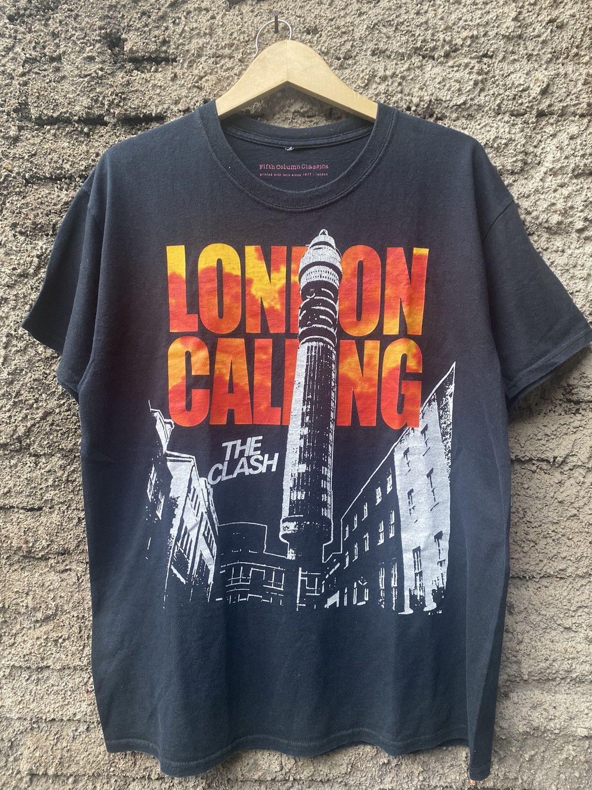 Band Tees Vintage The Clash London Calling Fifth Column,Black flag, Size US L / EU 52-54 / 3 - 1 Thumbnail