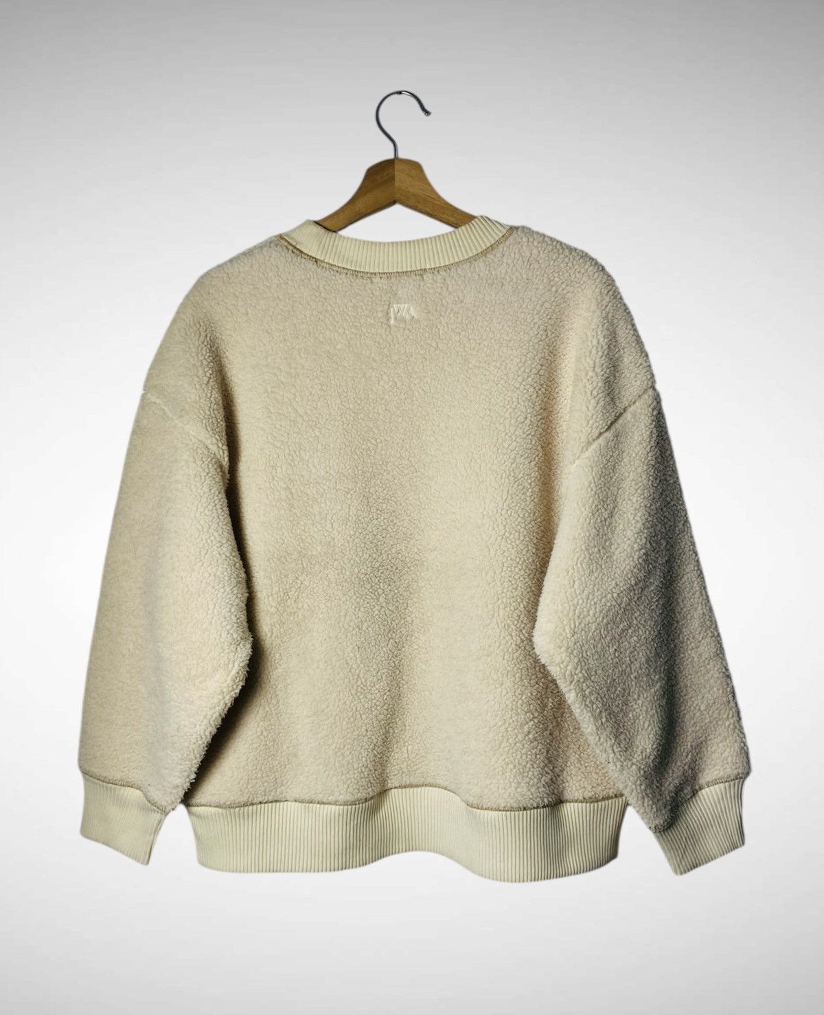 JW Anderson × Uniqlo JW Anderson X Uniqlo Baggy Sherpa Fleece Size XL / US 12-14 / IT 48-50 - 2 Thumbnail