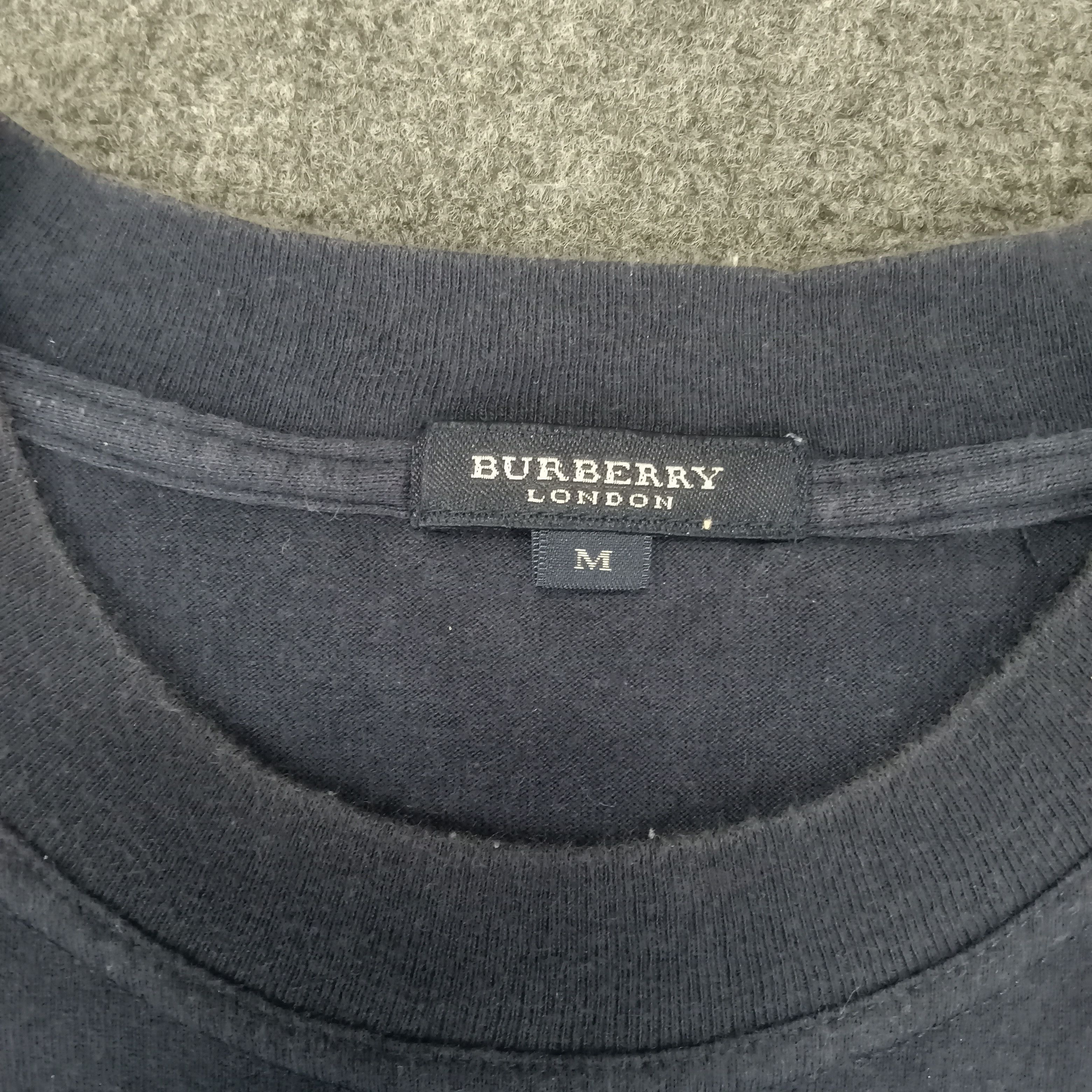 Burberry × Vintage Burberry London Luxury Brand Tshirt Size US L / EU 52-54 / 3 - 3 Thumbnail