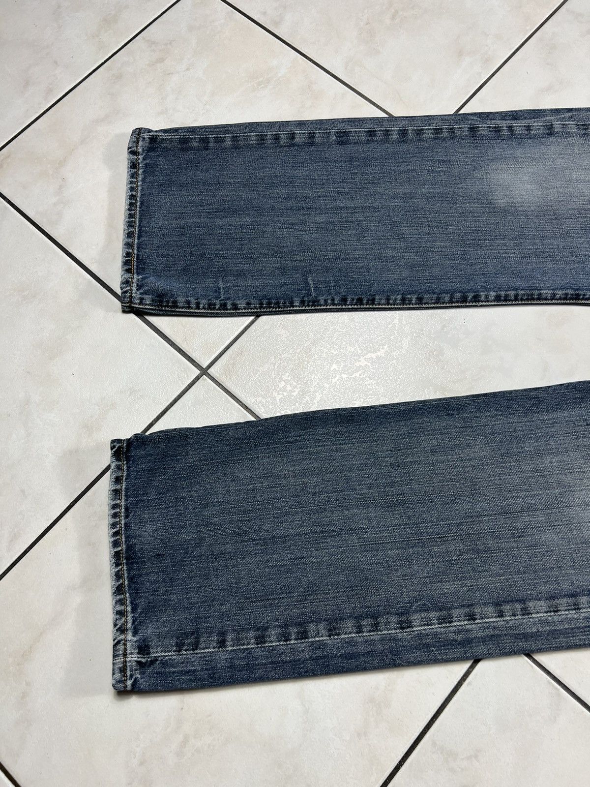 Levi's Vintage Levi’s 501 straigth leg button-fly washed y2k jeans Size US 34 / EU 50 - 7 Thumbnail