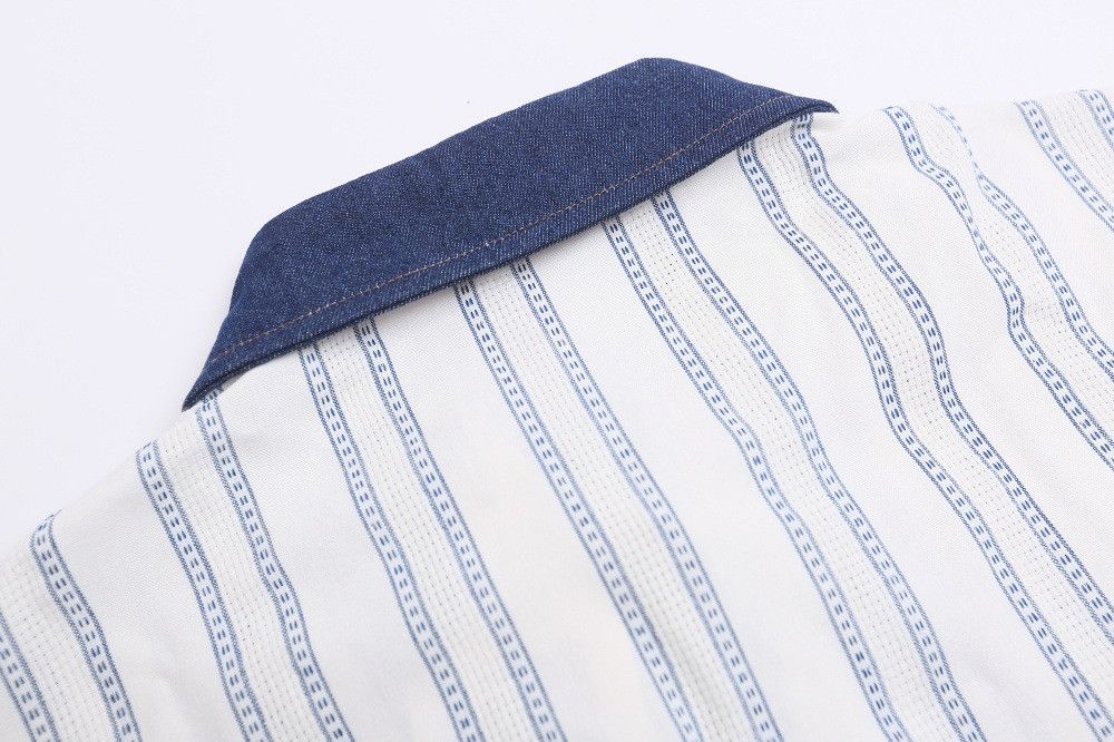 Vintage Men's pocket cartoon embroidered vertical striped shirt Size US M / EU 48-50 / 2 - 6 Thumbnail