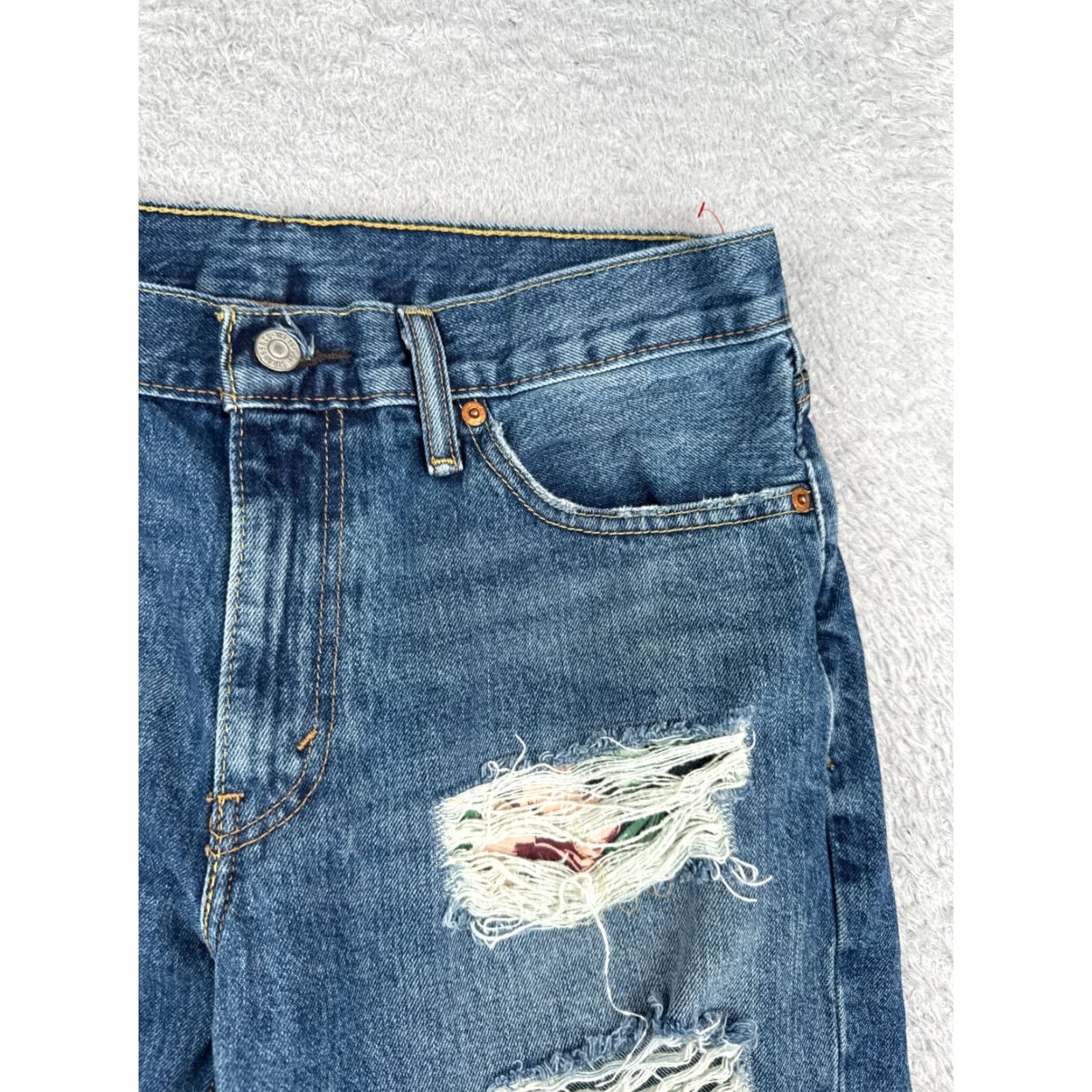 Levi's Levi's Women Short Cut-Off Blue Denim 511 Distressed 31x11 Patch Floral 32 Regular Jeans Size 24" / US 00 / IT 34 - 5 Thumbnail