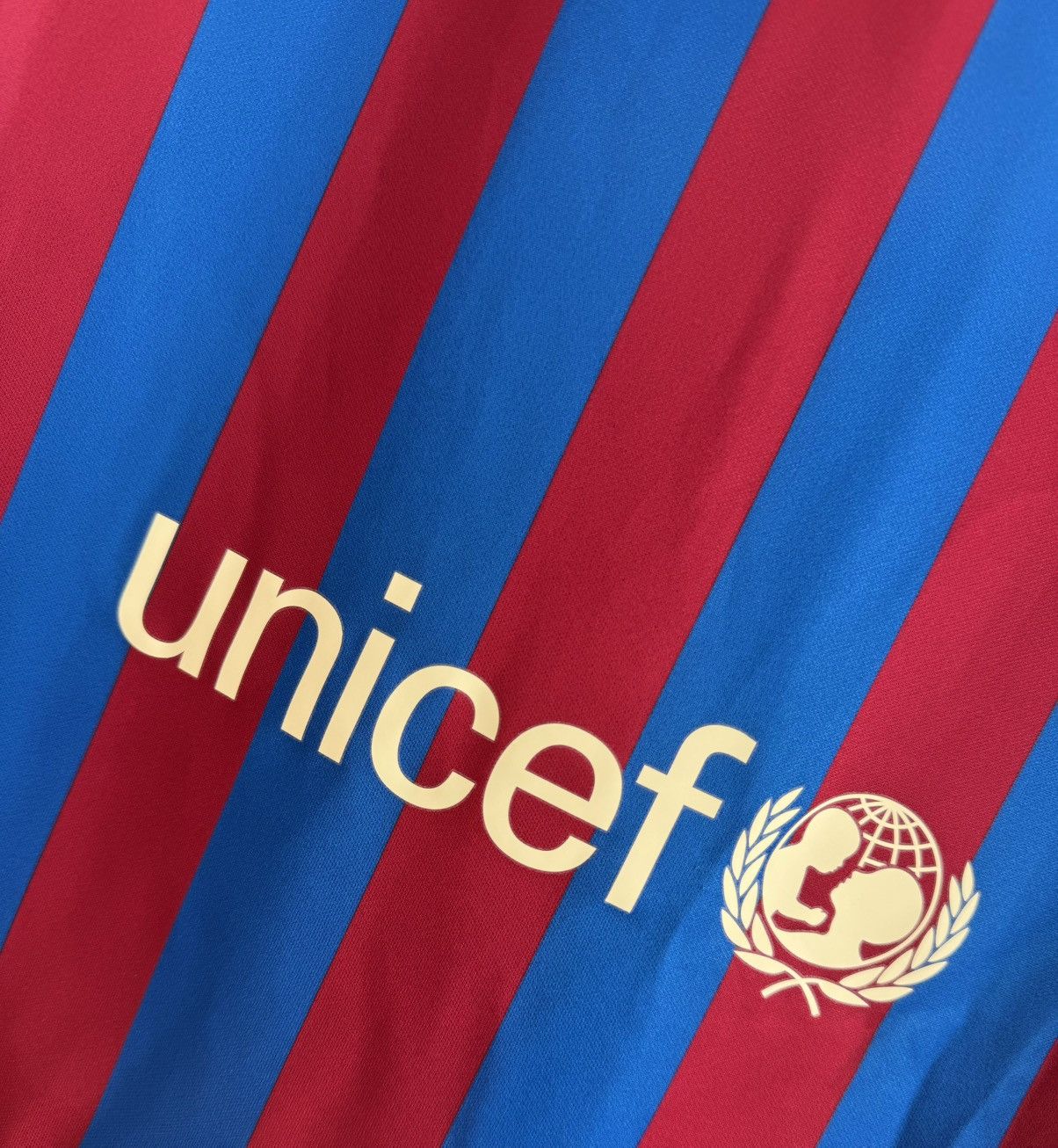 Nike Barcelona 2021-2022 Home Soccer Jersey Football Kit Shirt Size US S / EU 44-46 / 1 - 8 Thumbnail