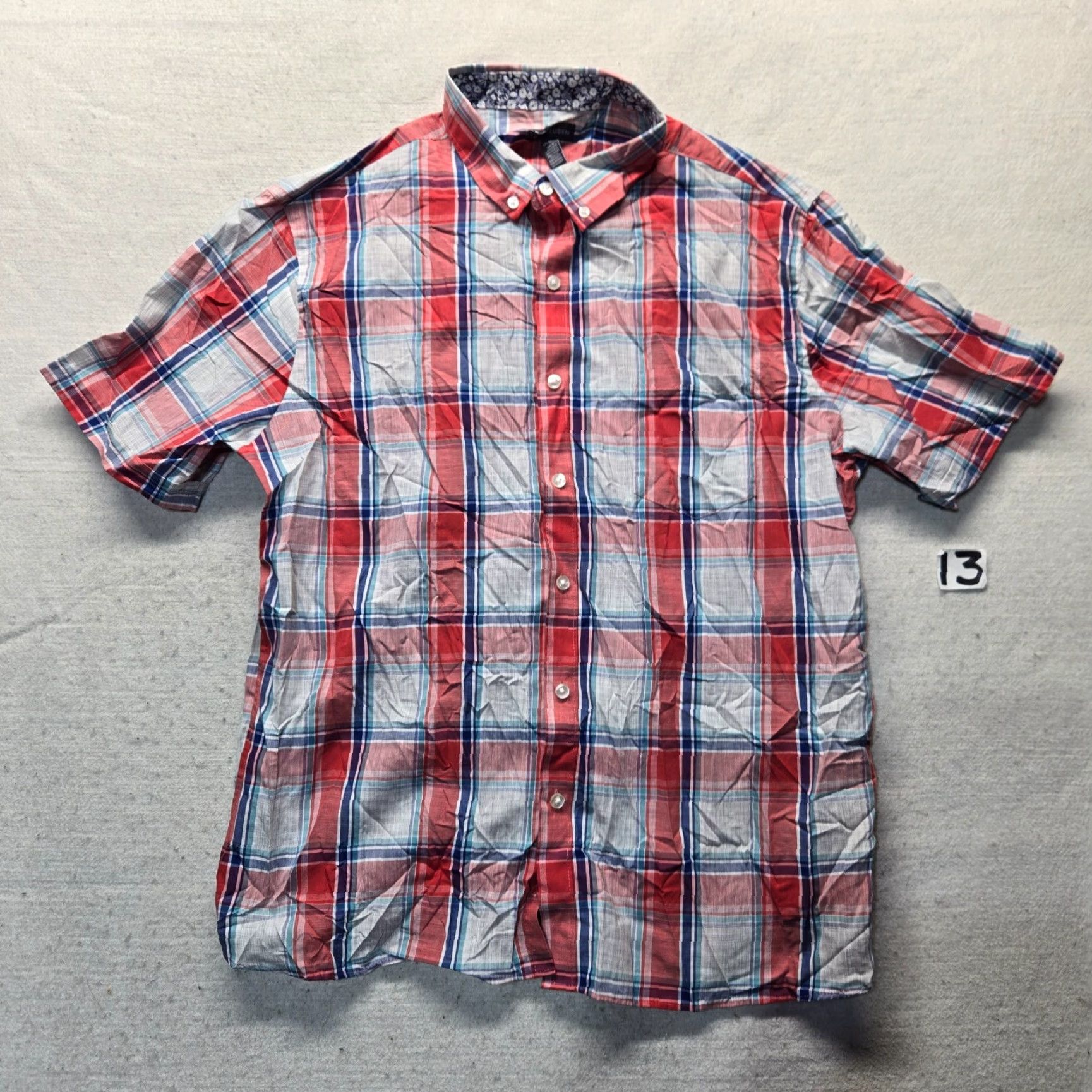 Van Heusen Van Heusen Shirt Plaid Button-Up Short Sleeve XL Men Multicolor 17 17.5 Casual Classic Size US XL / EU 56 / 4 - 2 Thumbnail