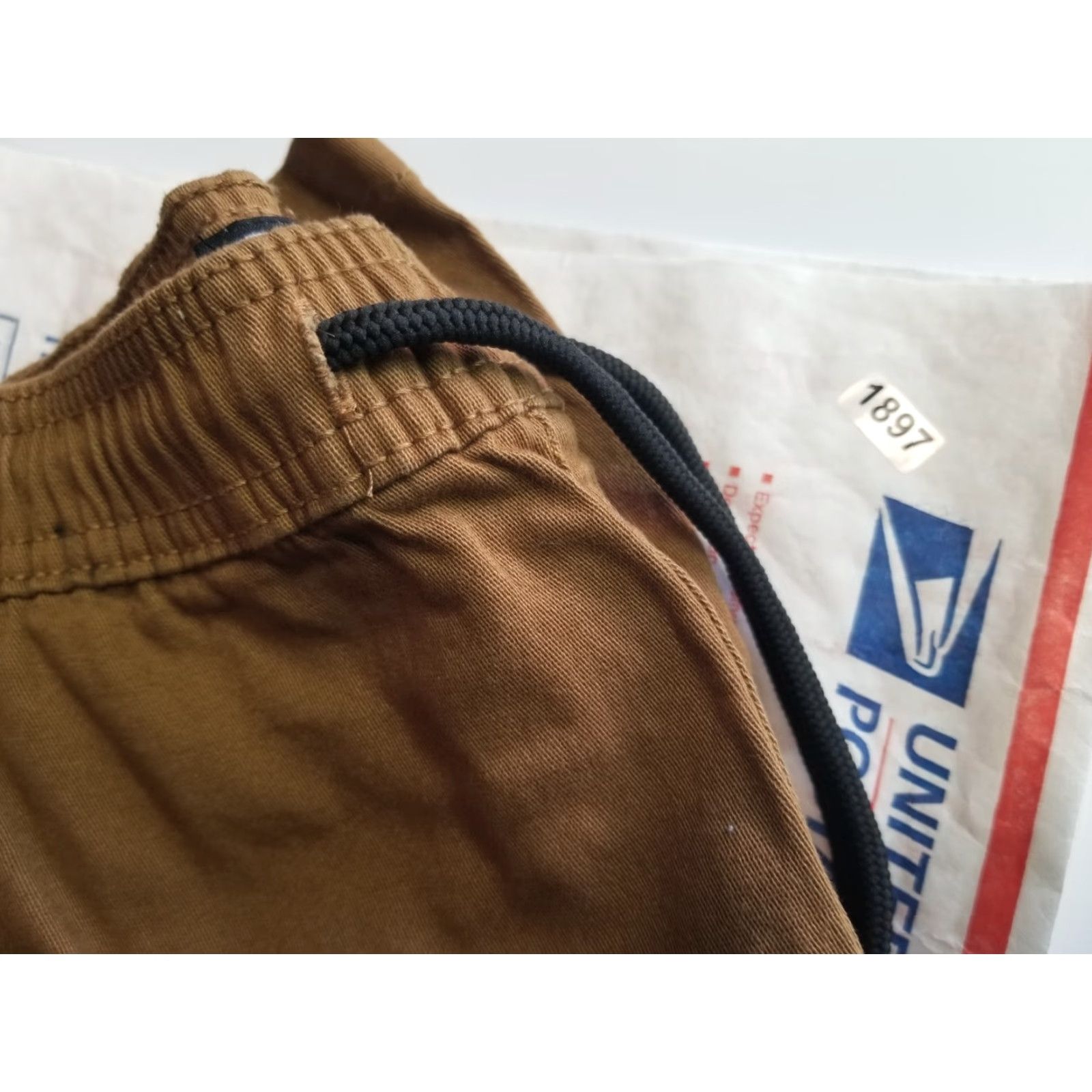 Vintage Brooklyn Clothing Shorts Bermuda Men S Cotton 7" Inseam Brown Drawstring Regular Fit Brown Mens S Size US 29 - 8 Thumbnail