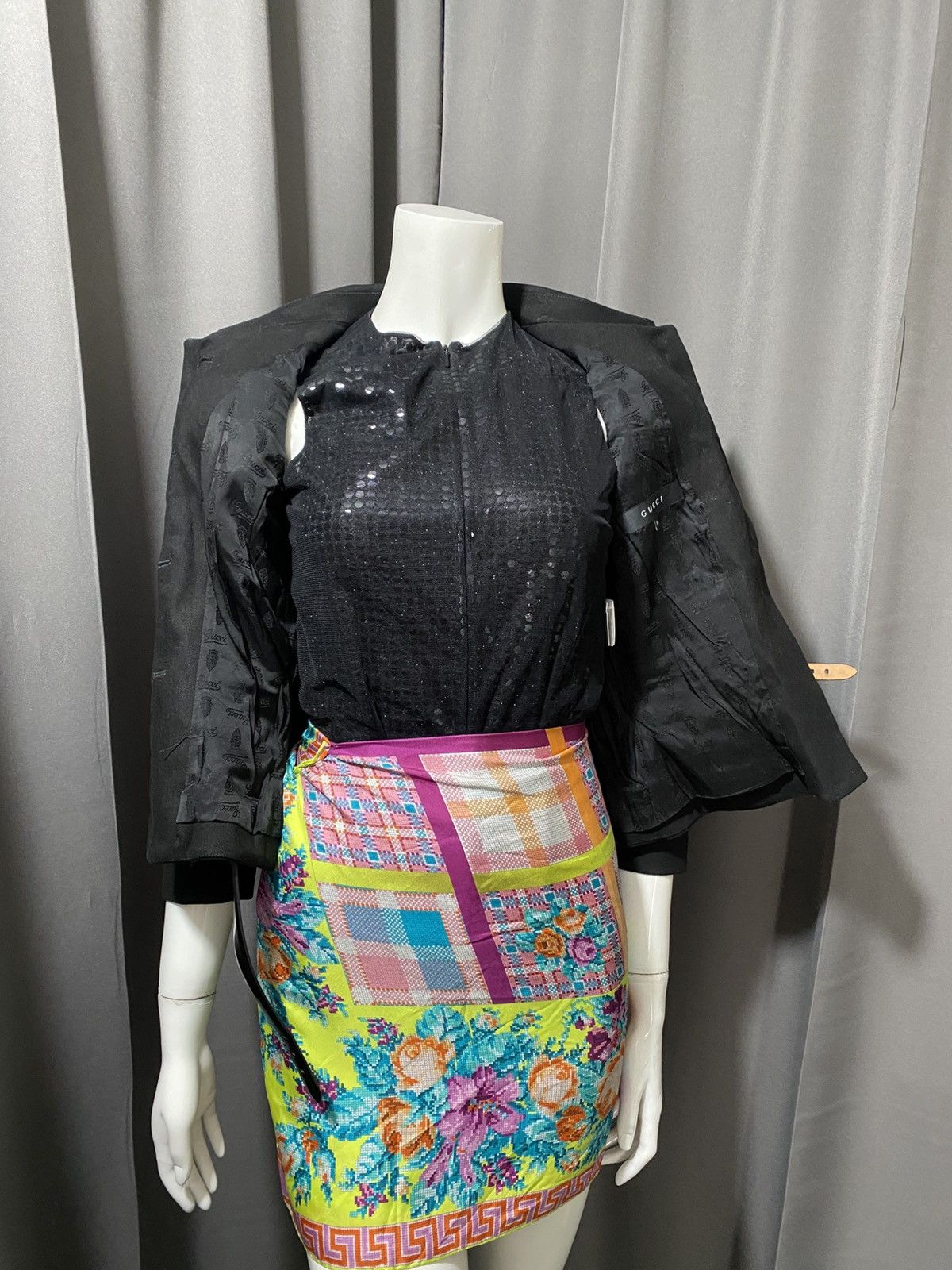 Gucci Fall 2007 Gucci- Belted Military Type Jacket Size XS / US 0-2 / IT 36-38 - 12 Thumbnail