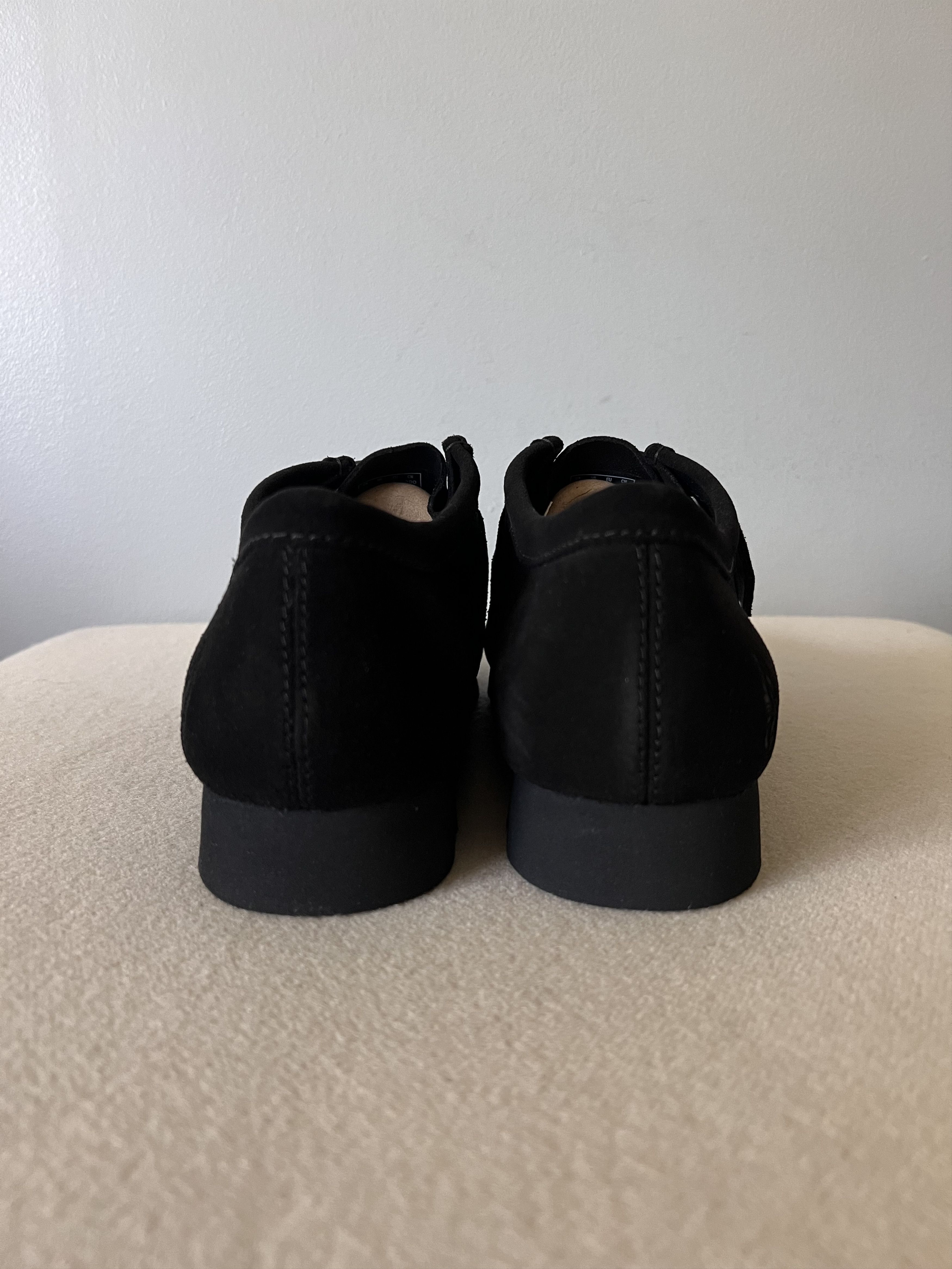 Needles Needles Clarks Walla Lo in Black Suede Size US 12 / EU 45 - 5 Thumbnail