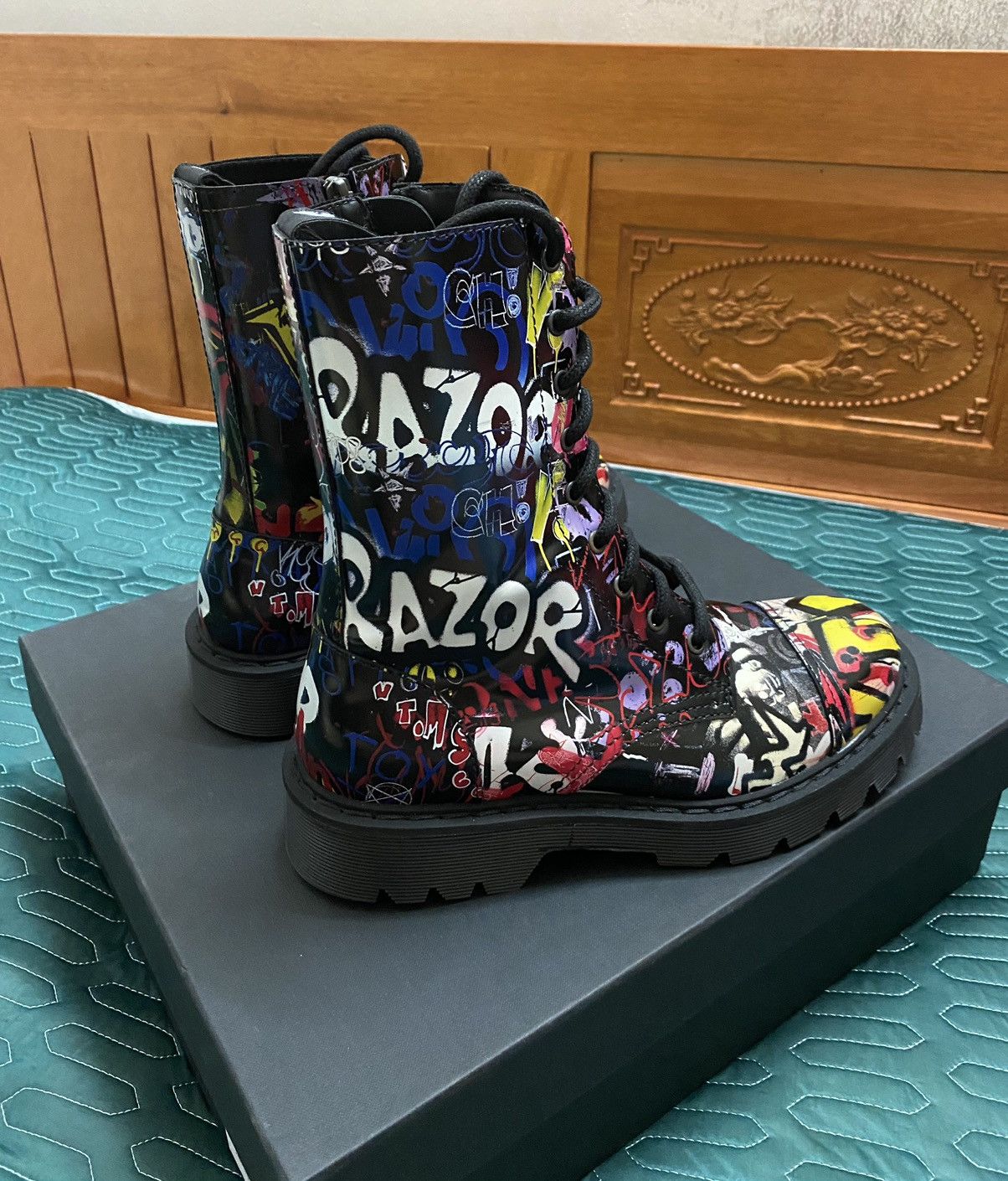 Vetements Vetement Black Graffiti military lace-up combat boots Size US 8 / EU 41 - 5 Thumbnail