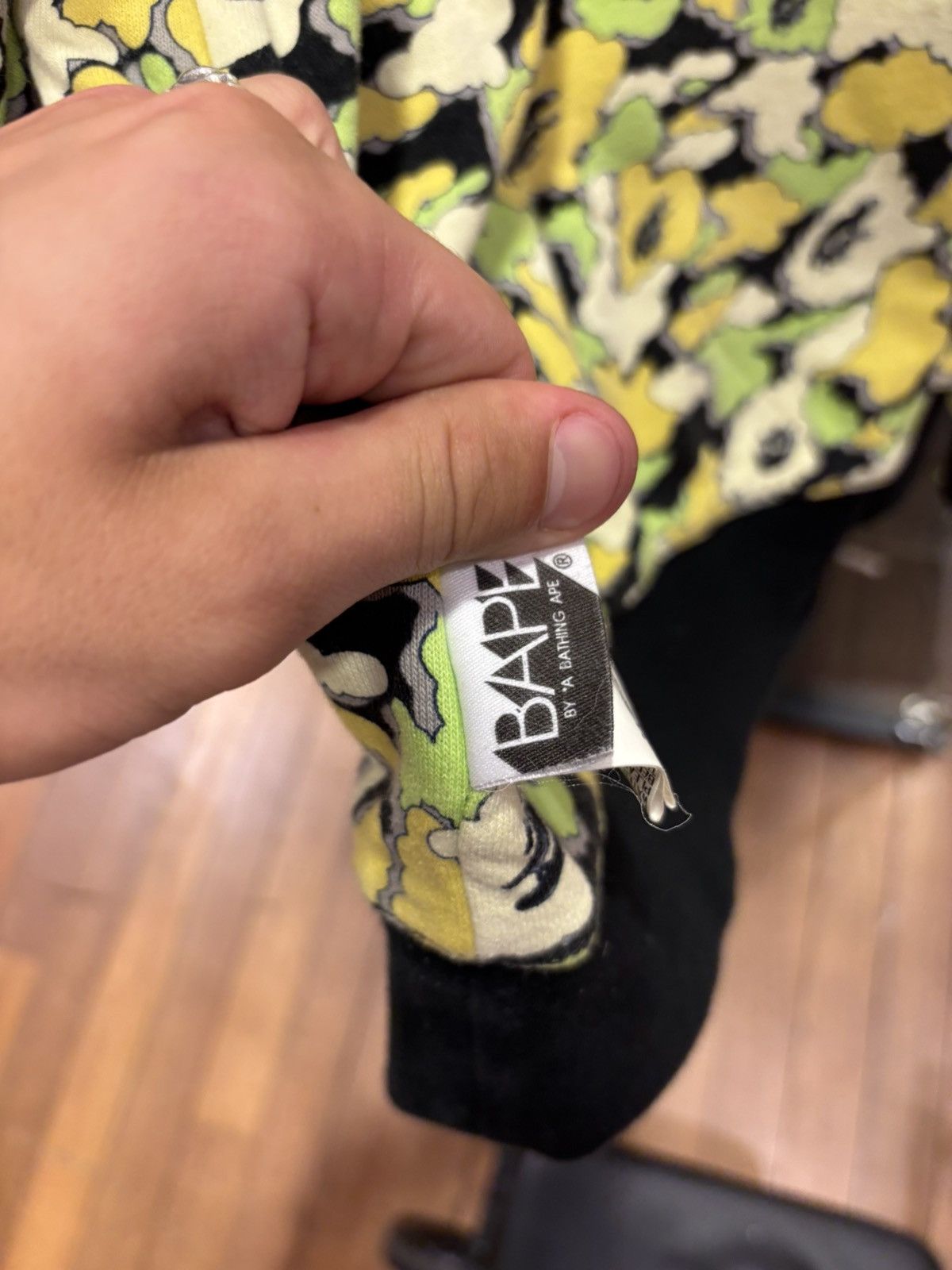 Bape Bape X Kaws Cloud Camo Reversible Crewneck Size US M / EU 48-50 / 2 - 8 Thumbnail