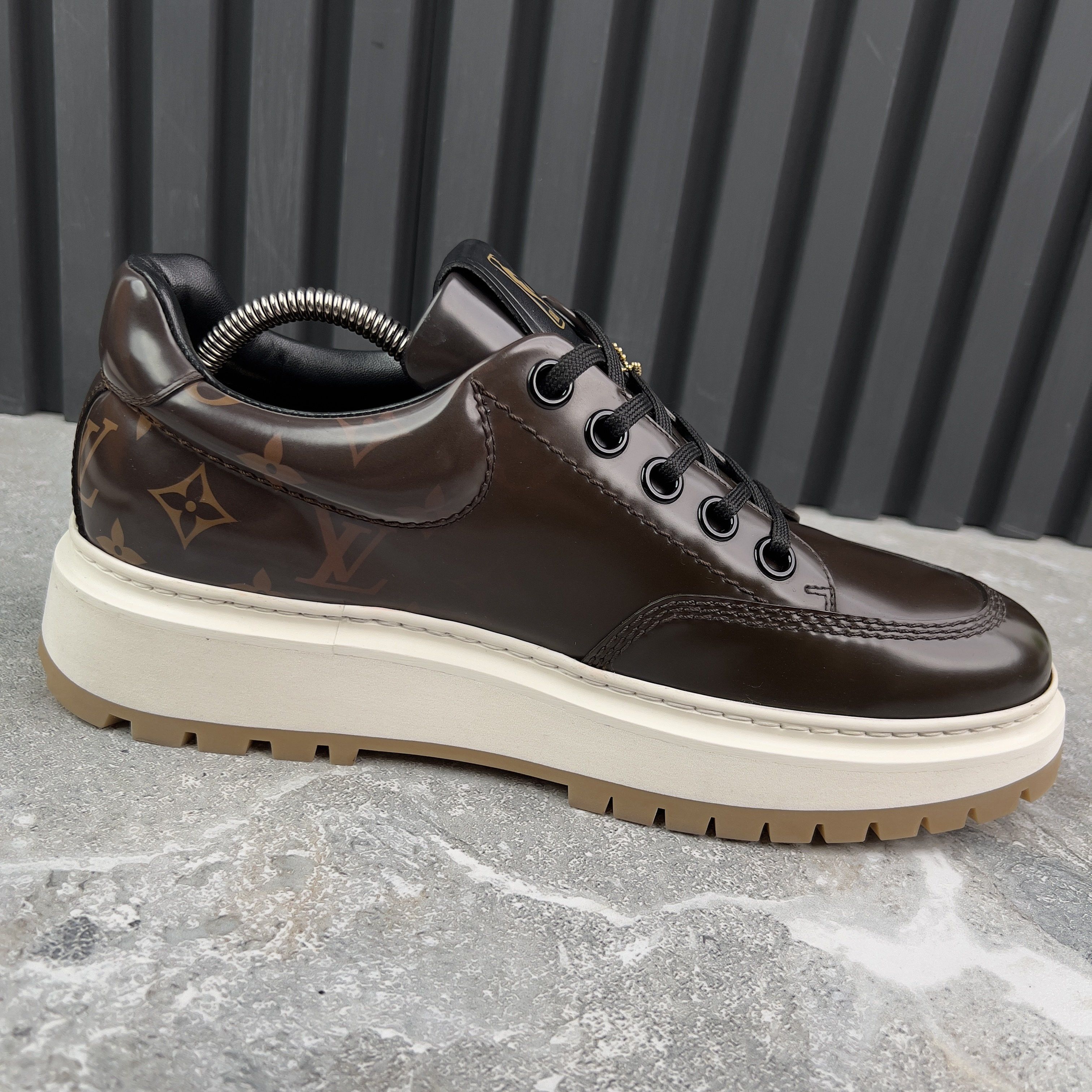 Louis Vuitton LV x NBA Abbesses Derby Sneakers Monogram Patent Leather Size US 8 / EU 41 - 8 Thumbnail