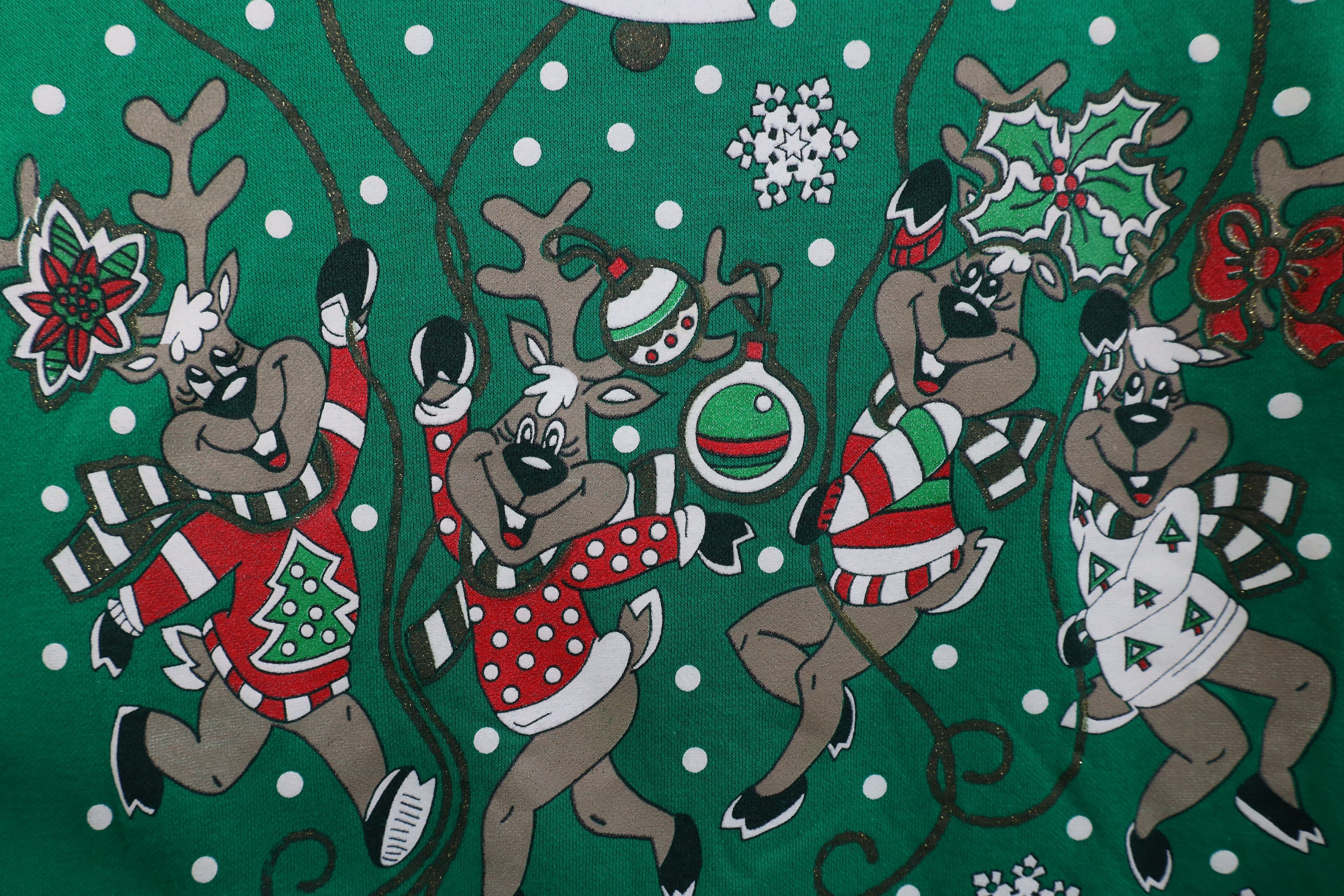 Vintage Vintage 90s Streetwear Christmas Reindeer Sweatshirt Size XXL / US 16-18 / IT 52-54 - 5 Thumbnail