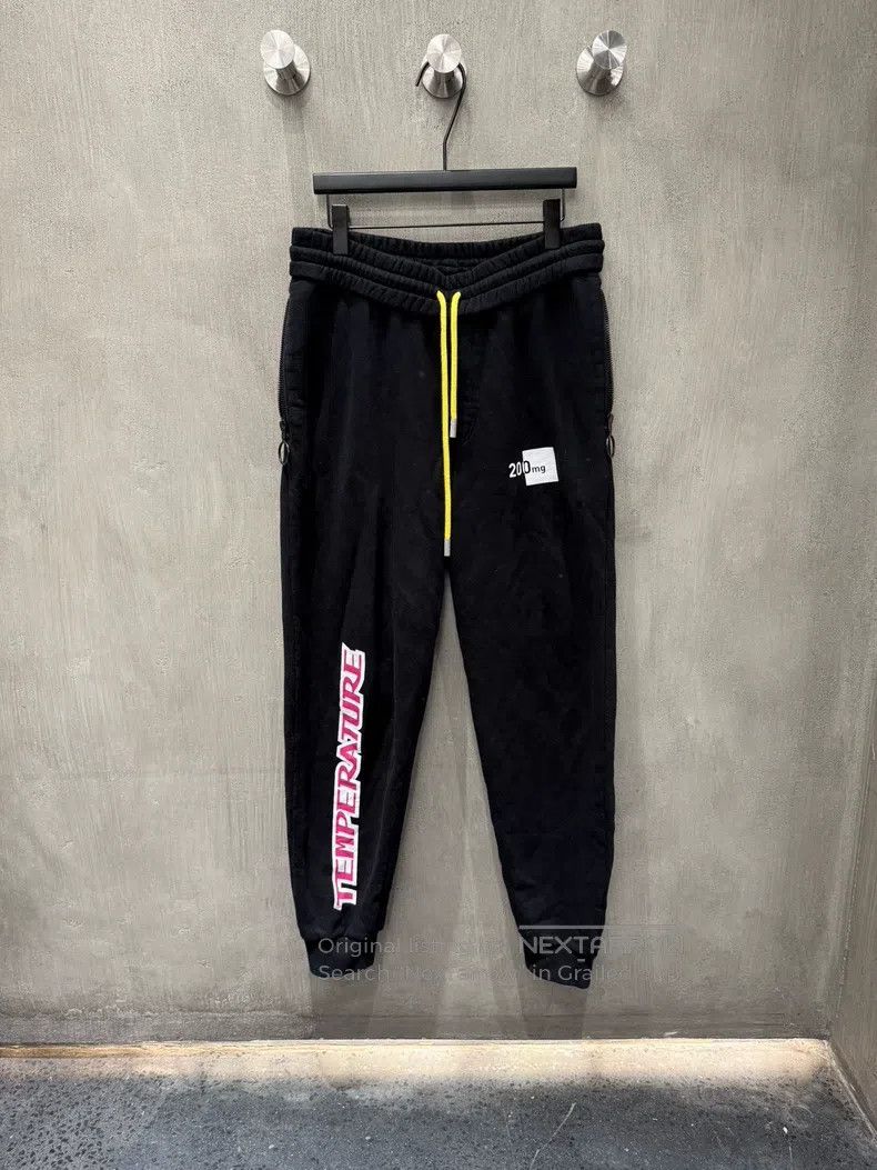 Off-White off-white size M Arrow Print Fleece Lined Black Sweatpants Size US 27 - 1 Thumbnail