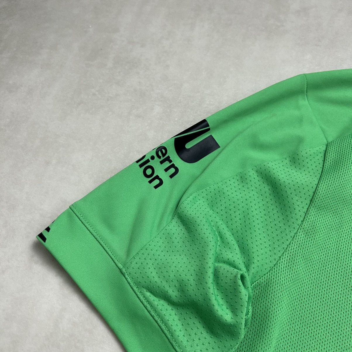 New Balance Liverpool 2019/20 Home Goalkeeper Jersey Kit Alisson Becker Size US S / EU 44-46 / 1 - 5 Thumbnail