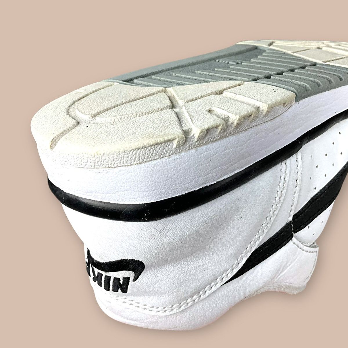 Nike Nike Air Cross Trainer Low Size US 7 / EU 40 - 17 Thumbnail