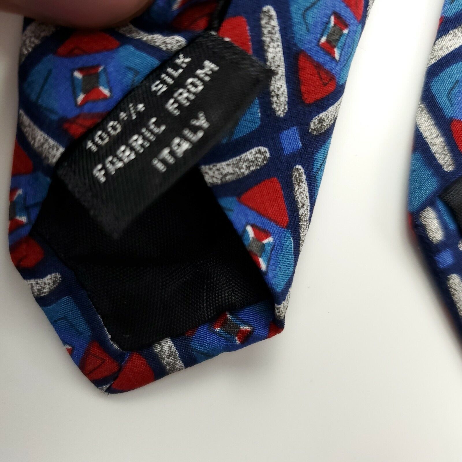 Vintage Surrey Red Blue Silk Tie Geometric Italy Classic Size ONE SIZE - 4 Thumbnail
