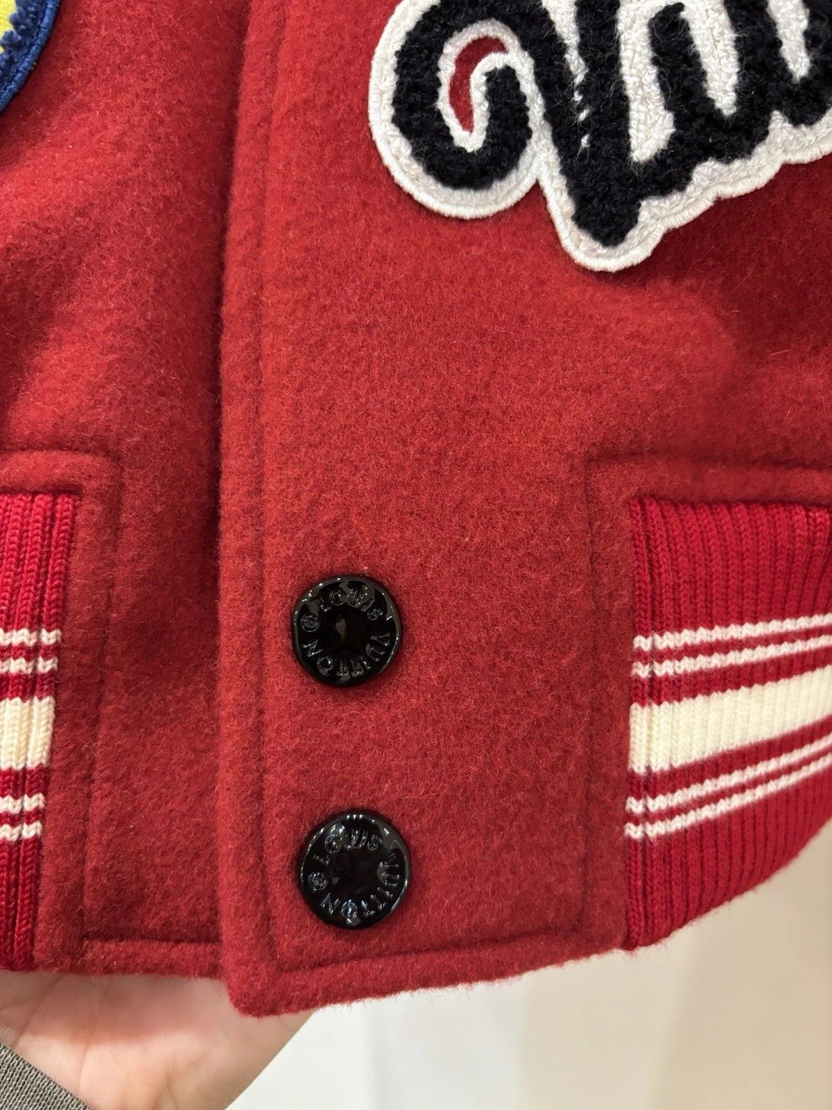 Louis Vuitton Louis Vuitton Virgil FW19 Varsity Size US L / EU 52-54 / 3 - 4 Thumbnail