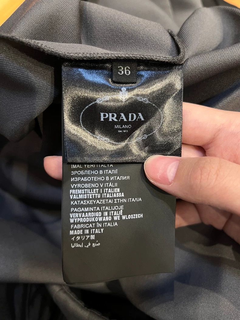 Prada Prada Sports style color-blocked pleated skirt Size 25" / US 0 / IT 36 - 8 Thumbnail