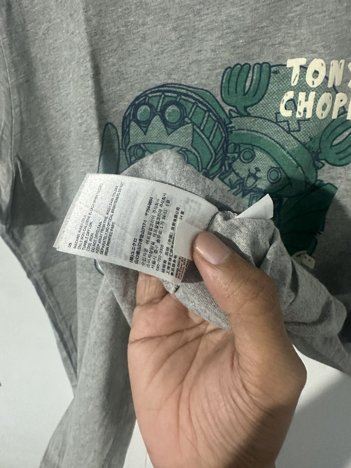 Anime × Japanese Brand ONE PIECE "TONY TONY CHOPPER" x Uniqlo Size XL / US 12-14 / IT 48-50 - 6 Thumbnail