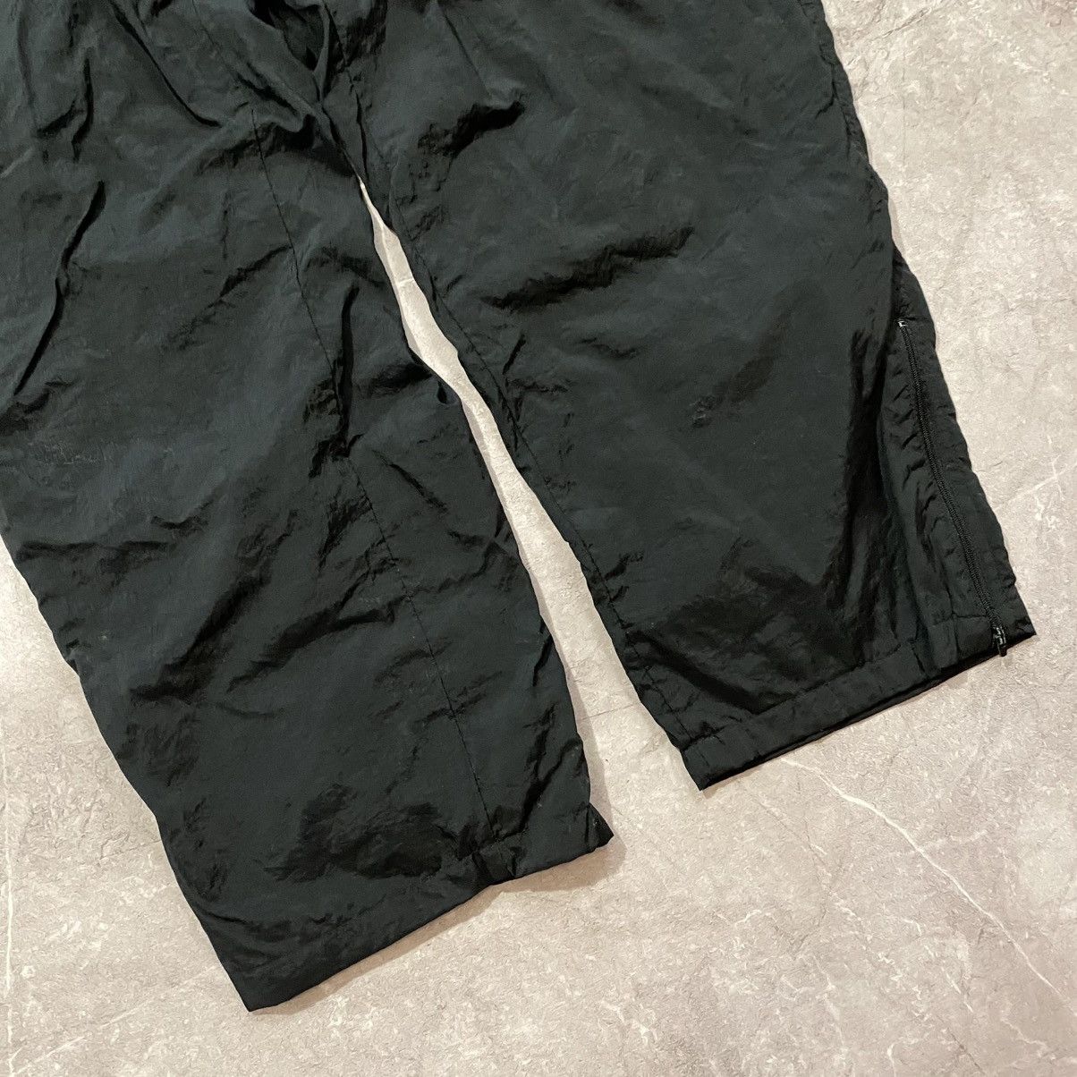 Nike VINTAGE NIKE NYLON DRILL PANTS MINI SWOOSH BLACK 90s Size US 33 - 4 Thumbnail