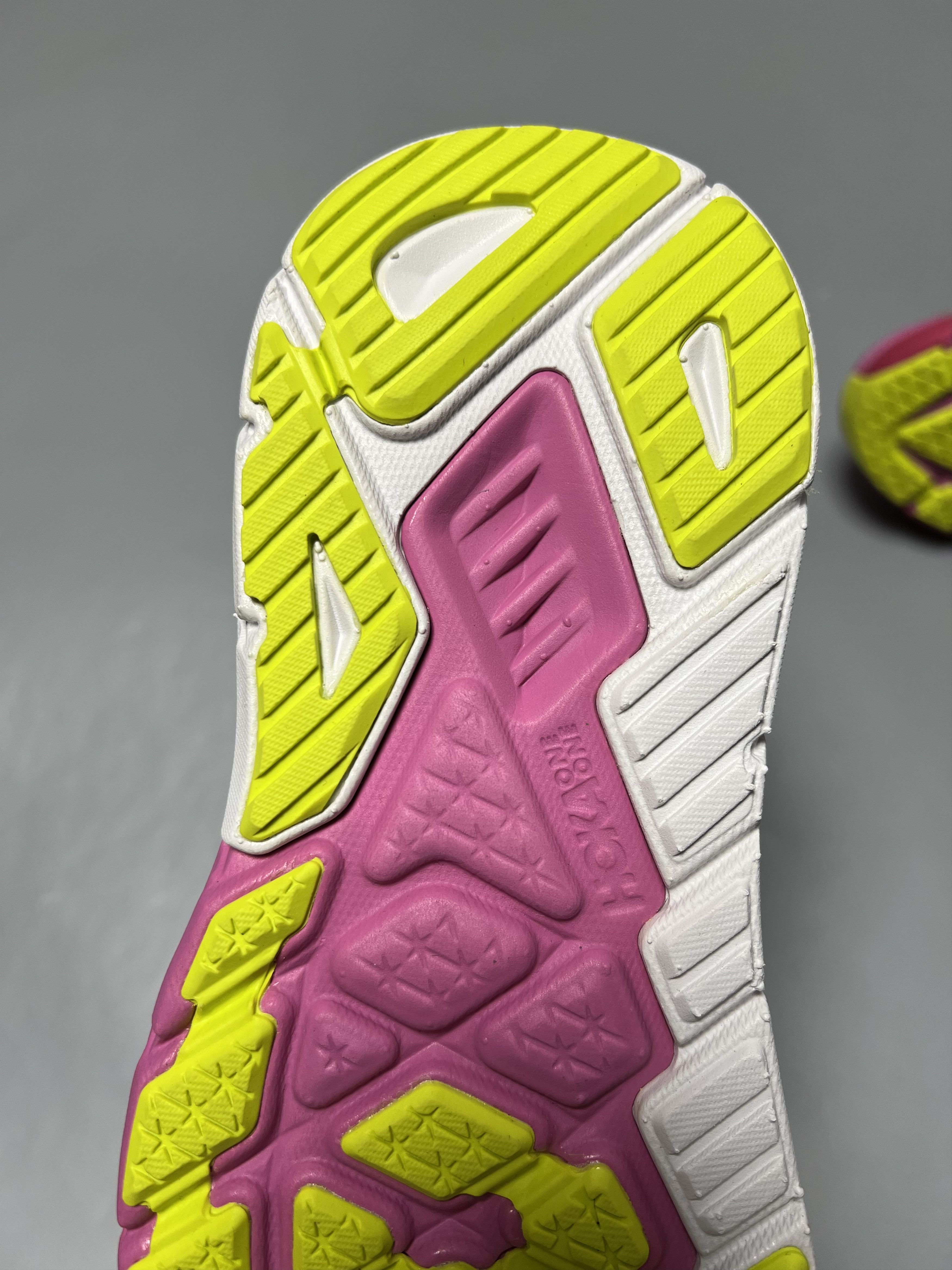 Hoka 7B Hoka One One Arahi 6 Women's Running Shoes Walking Gym Size US 7 / IT 37 - 14 Thumbnail