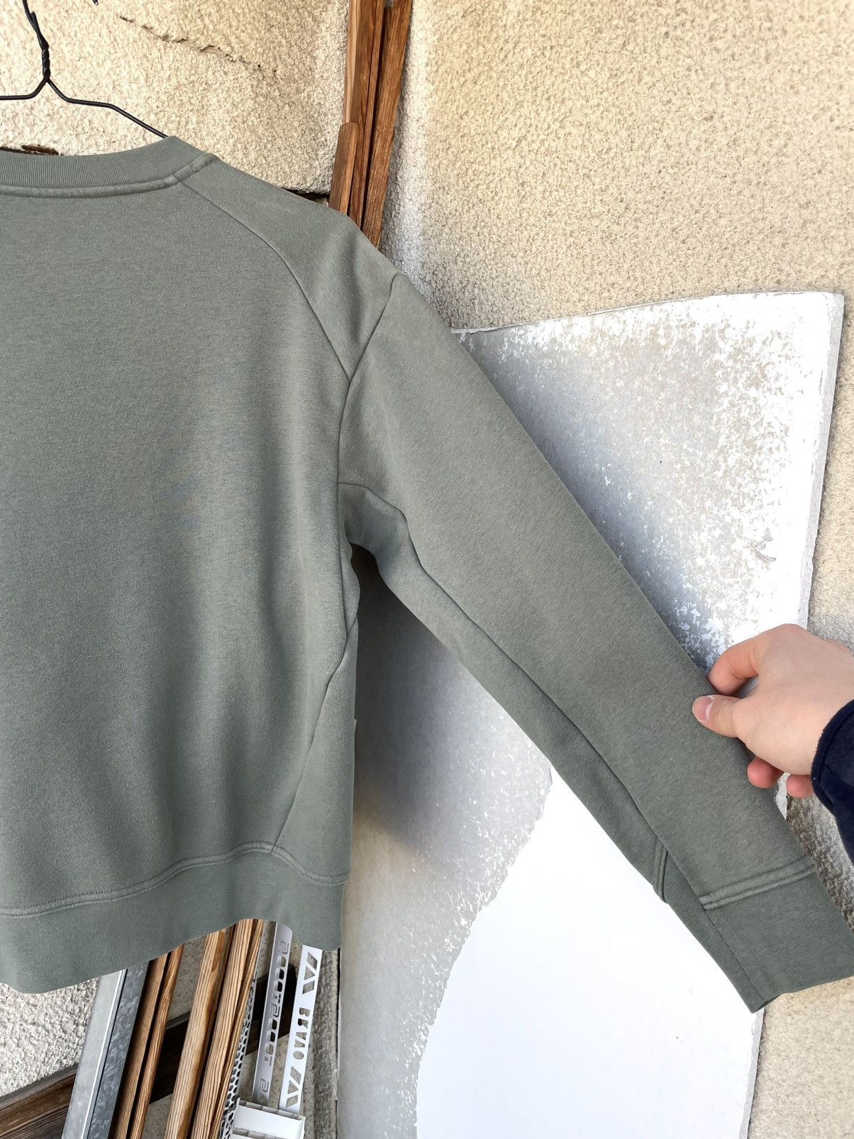 Arc'teryx Arc’teryx Emblem Fleece Crew Neck Sweatshirt Women’s S/M Size S / US 4 / IT 40 - 13 Thumbnail