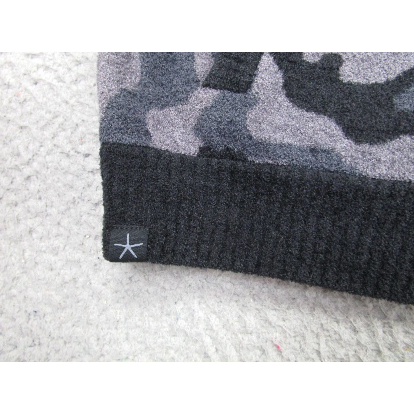 Vintage VINTAGE? No. Barefoot Dreams Jacket Womens Medium Gray Camouflage Knit Zip Front CozyChic Ultra Lite BDWCU1648 Shirt/Jacket Mens? Women’s. Size M / US 6-8 / IT 42-44 - 6 Thumbnail