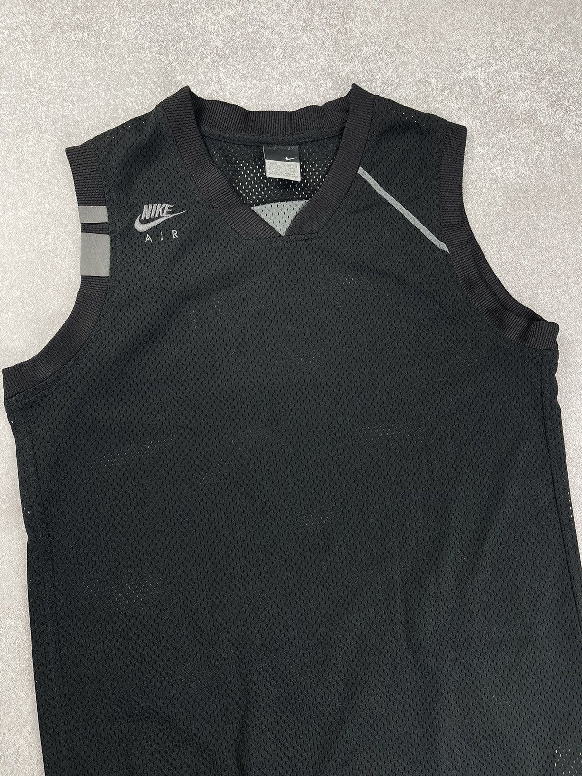 Nike × Vintage Vintage Nike Air Royalty Basketball Jersey Shirt Size S Size US S / EU 44-46 / 1 - 4 Thumbnail