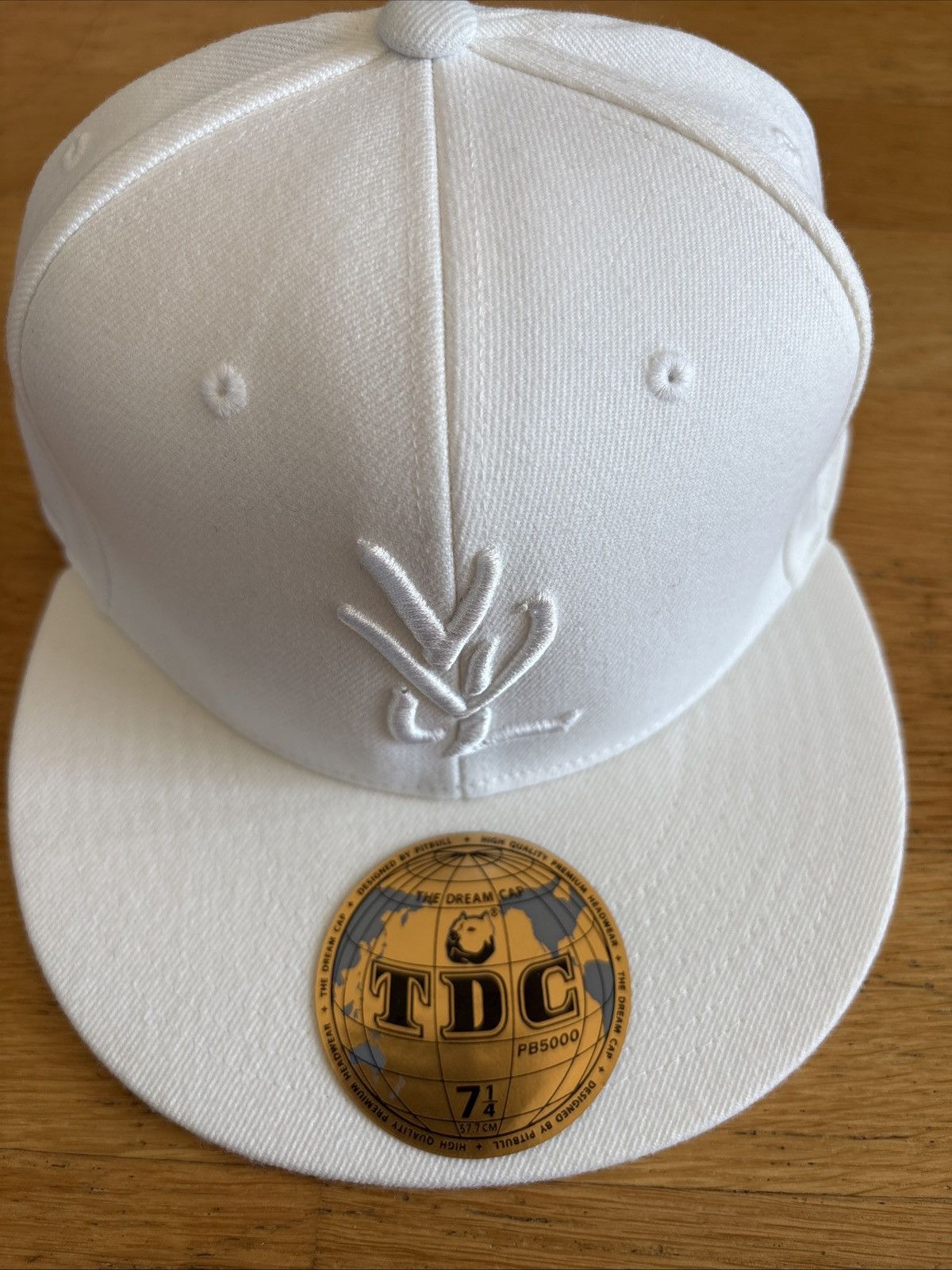 Size 7 1/4 - YVL Playboi Carti White On White Hat - w / tag