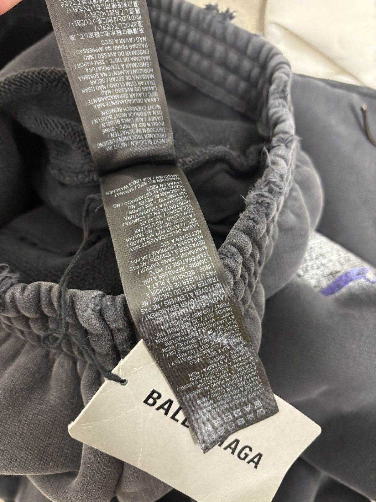 Balenciaga Balenciaga see now buy now sweatpants Size US 32 / EU 48 - 6 Thumbnail